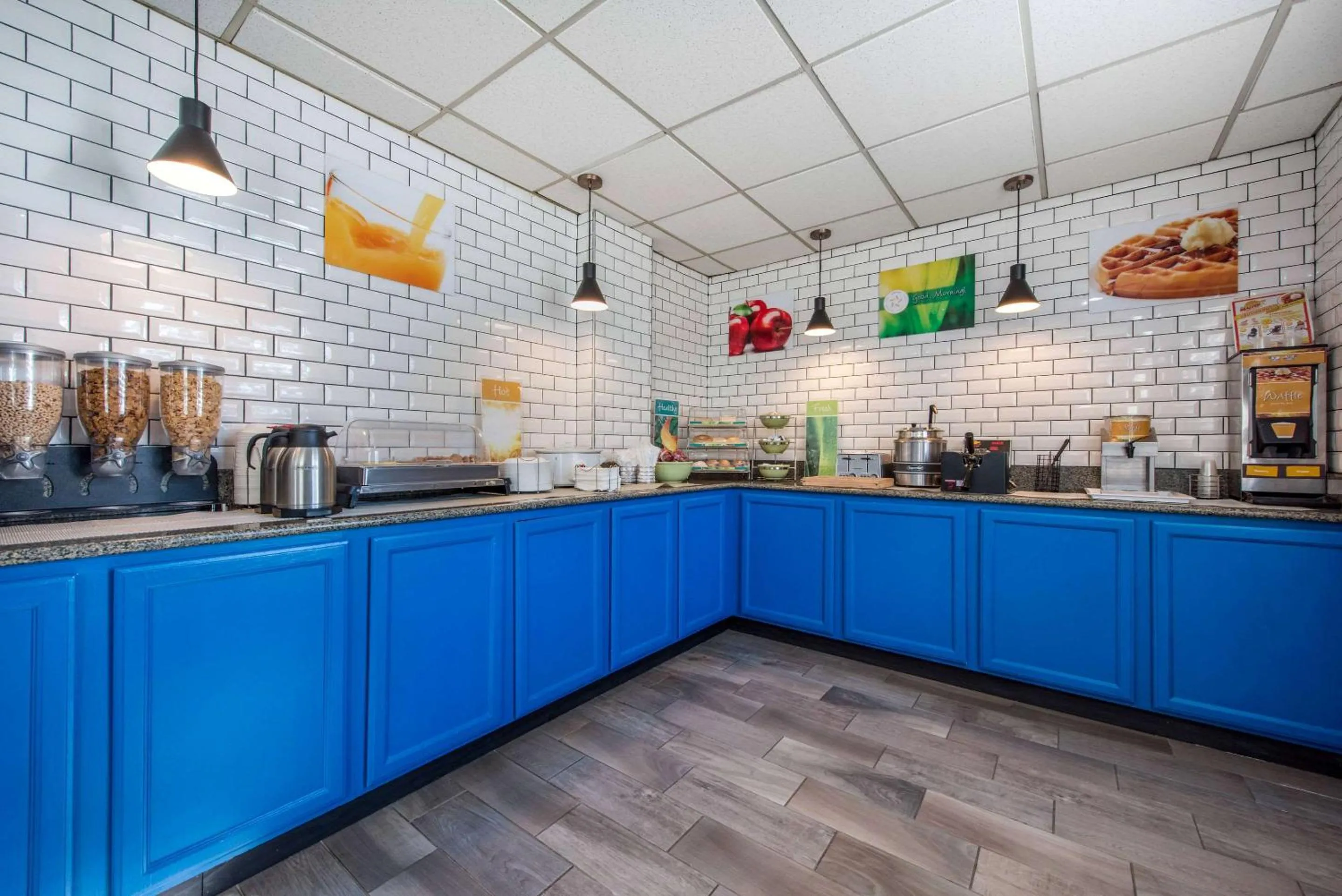 Restaurant/places to eat in Quality Inn Morgantown