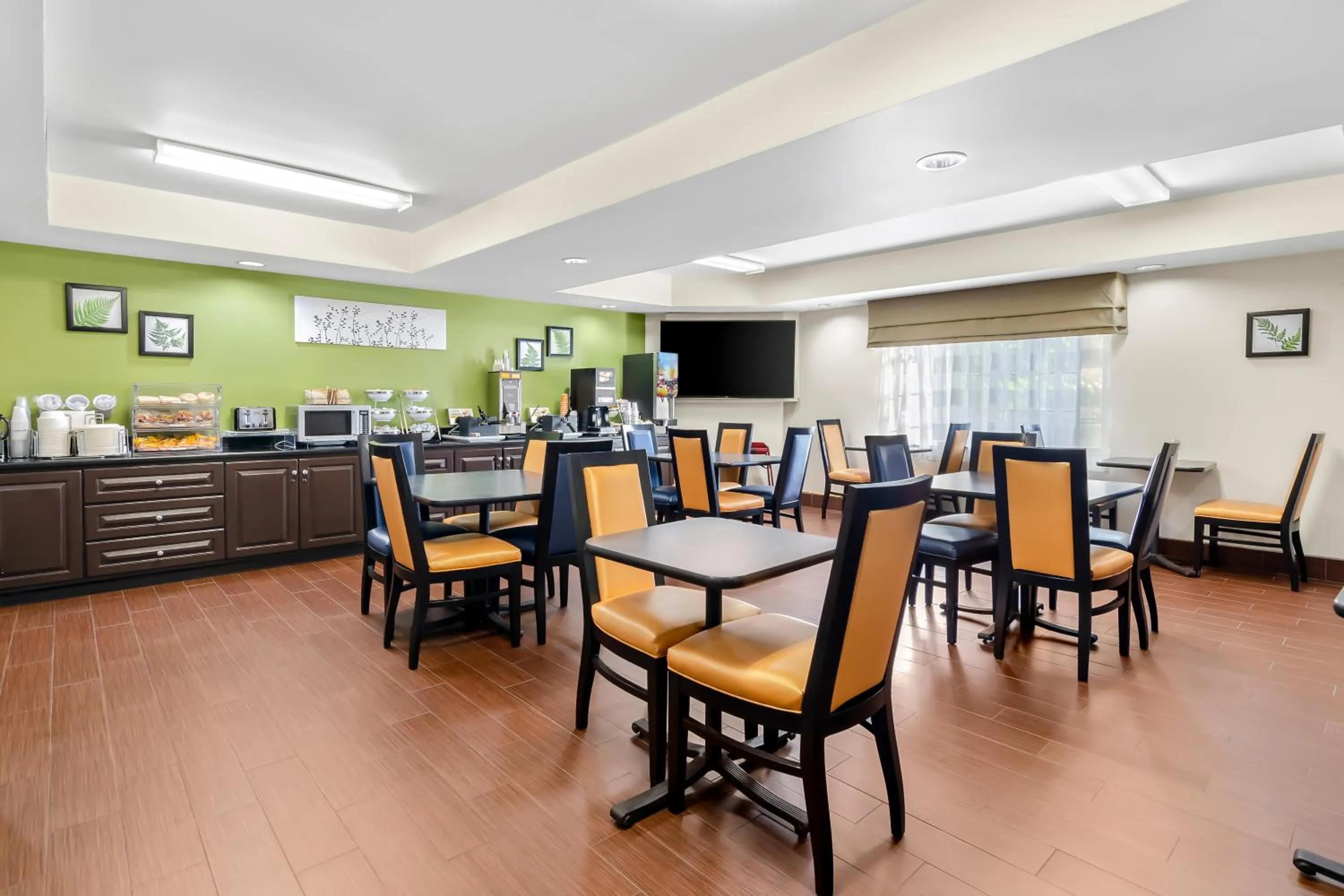 Breakfast in Sleep Inn & Suites Princeton I-77