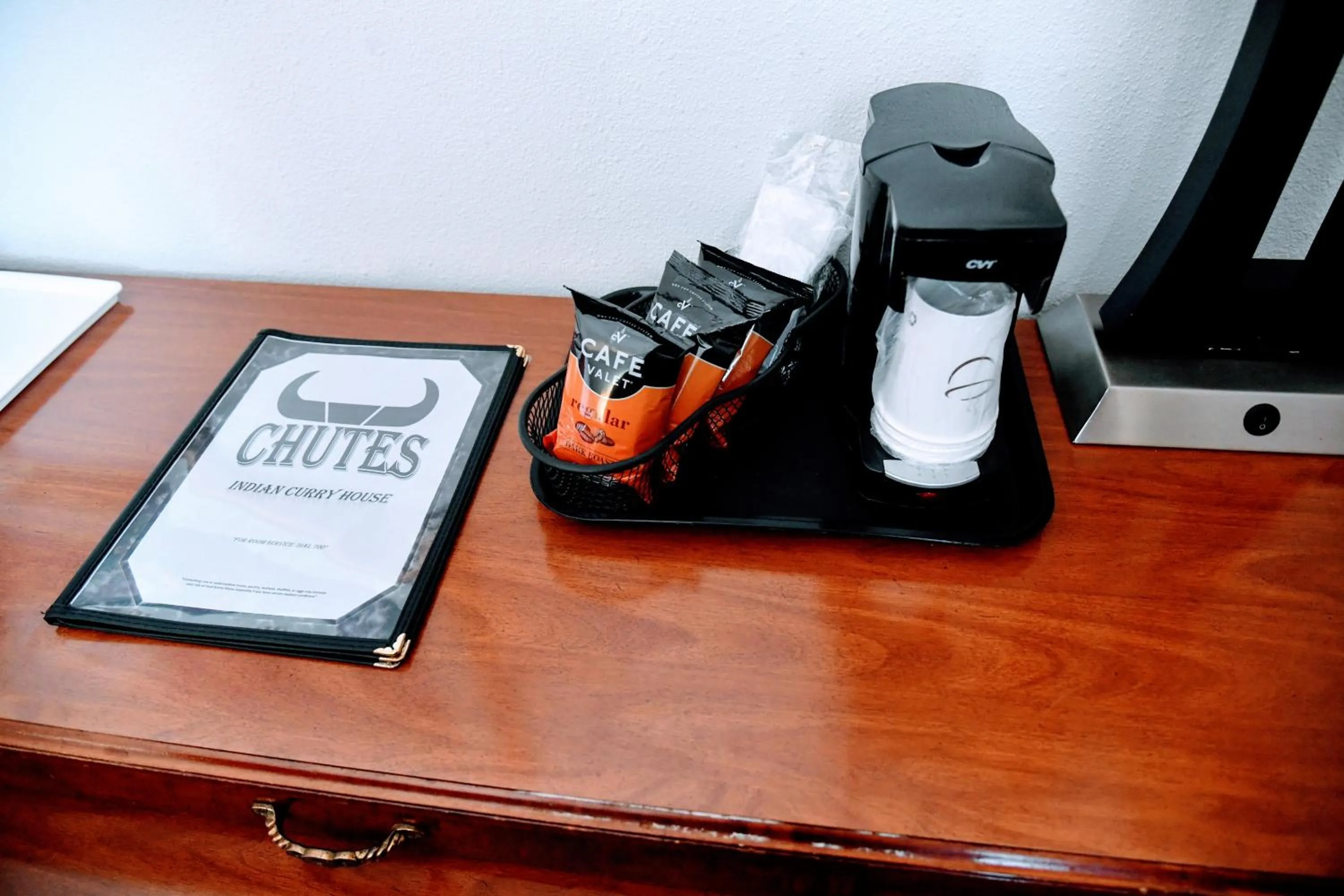 Coffee/tea facilities in Douglas Inn and Conference Center