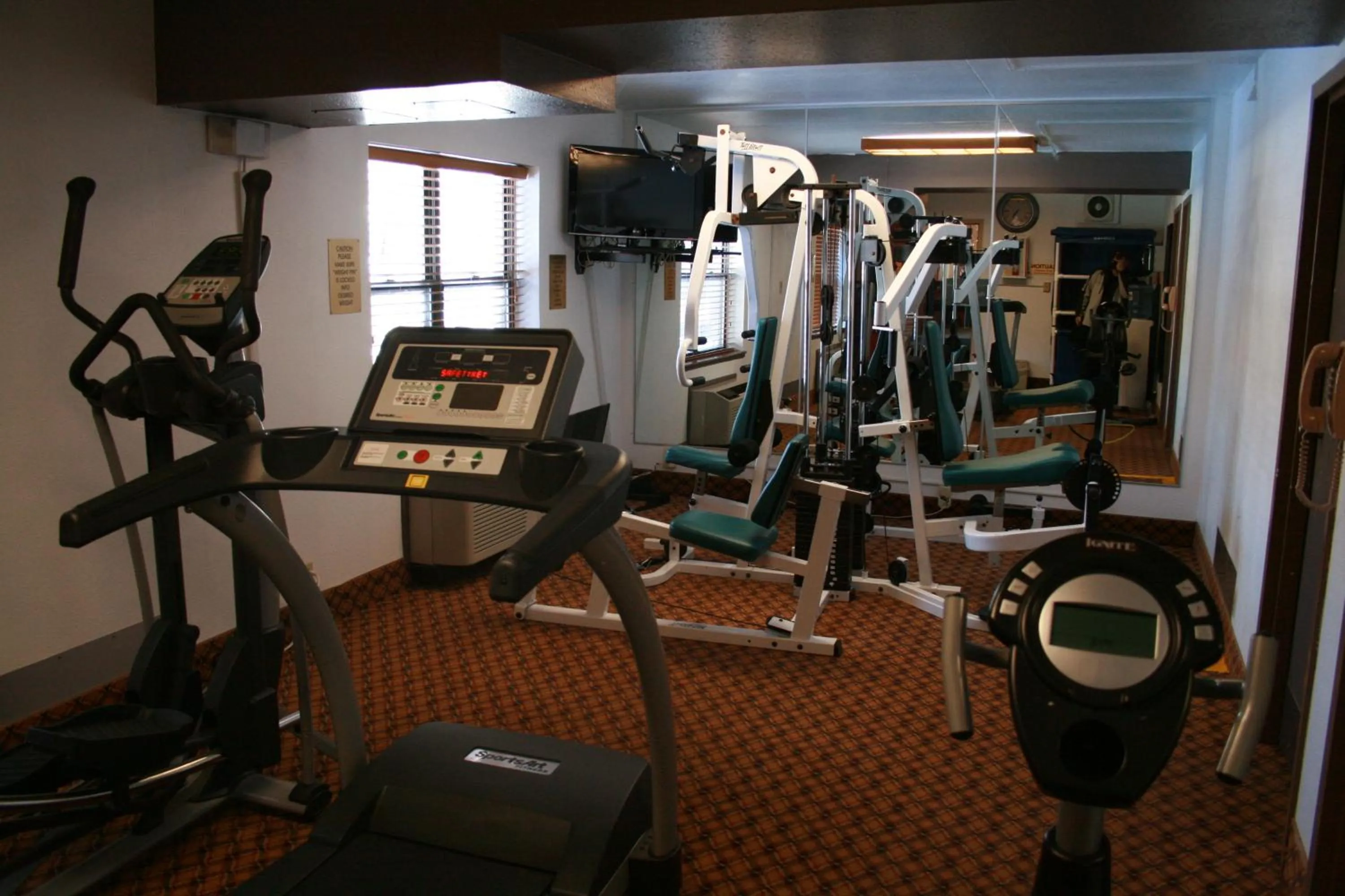 Fitness centre/facilities in Douglas Inn and Conference Center