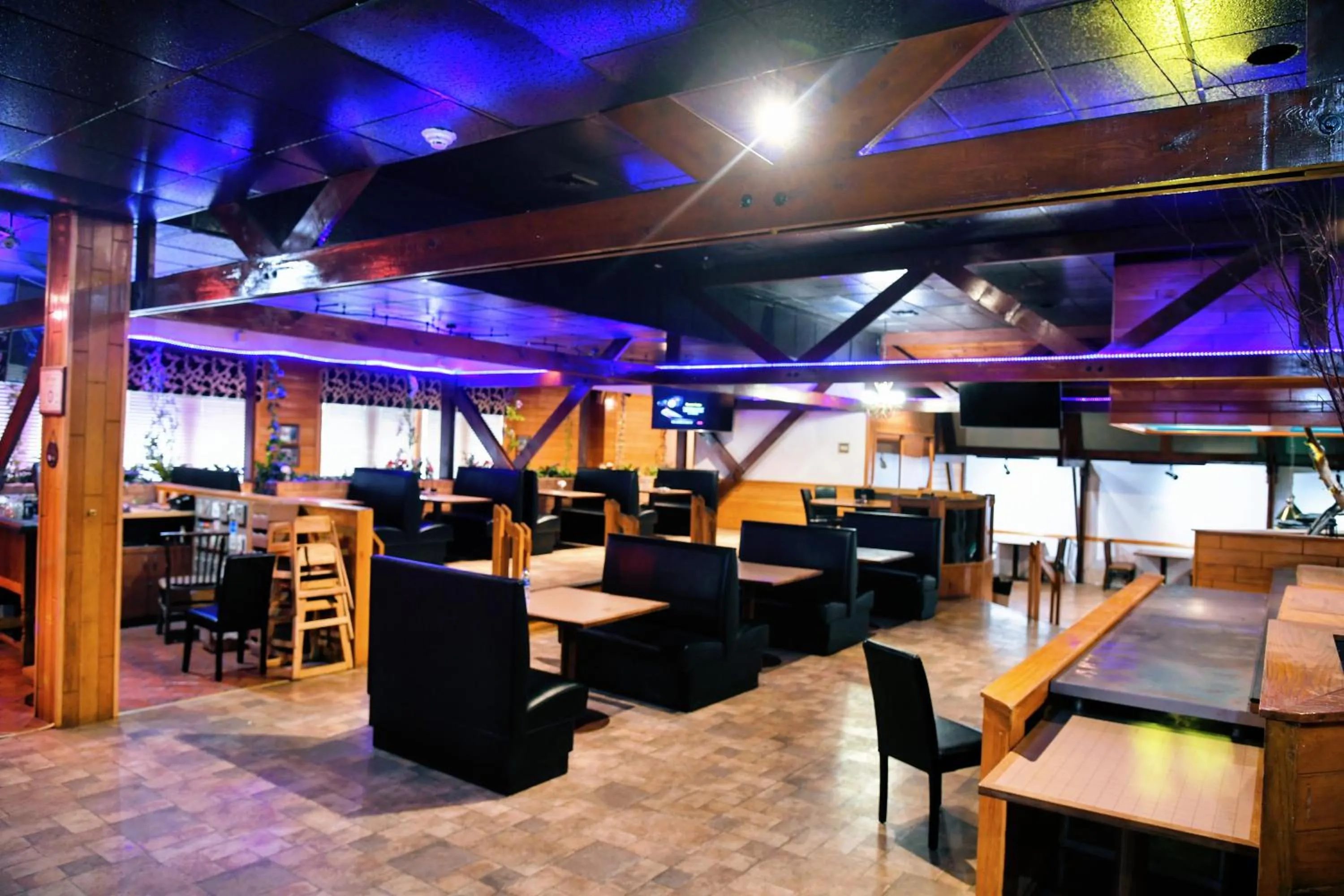 Restaurant/places to eat in Douglas Inn and Conference Center