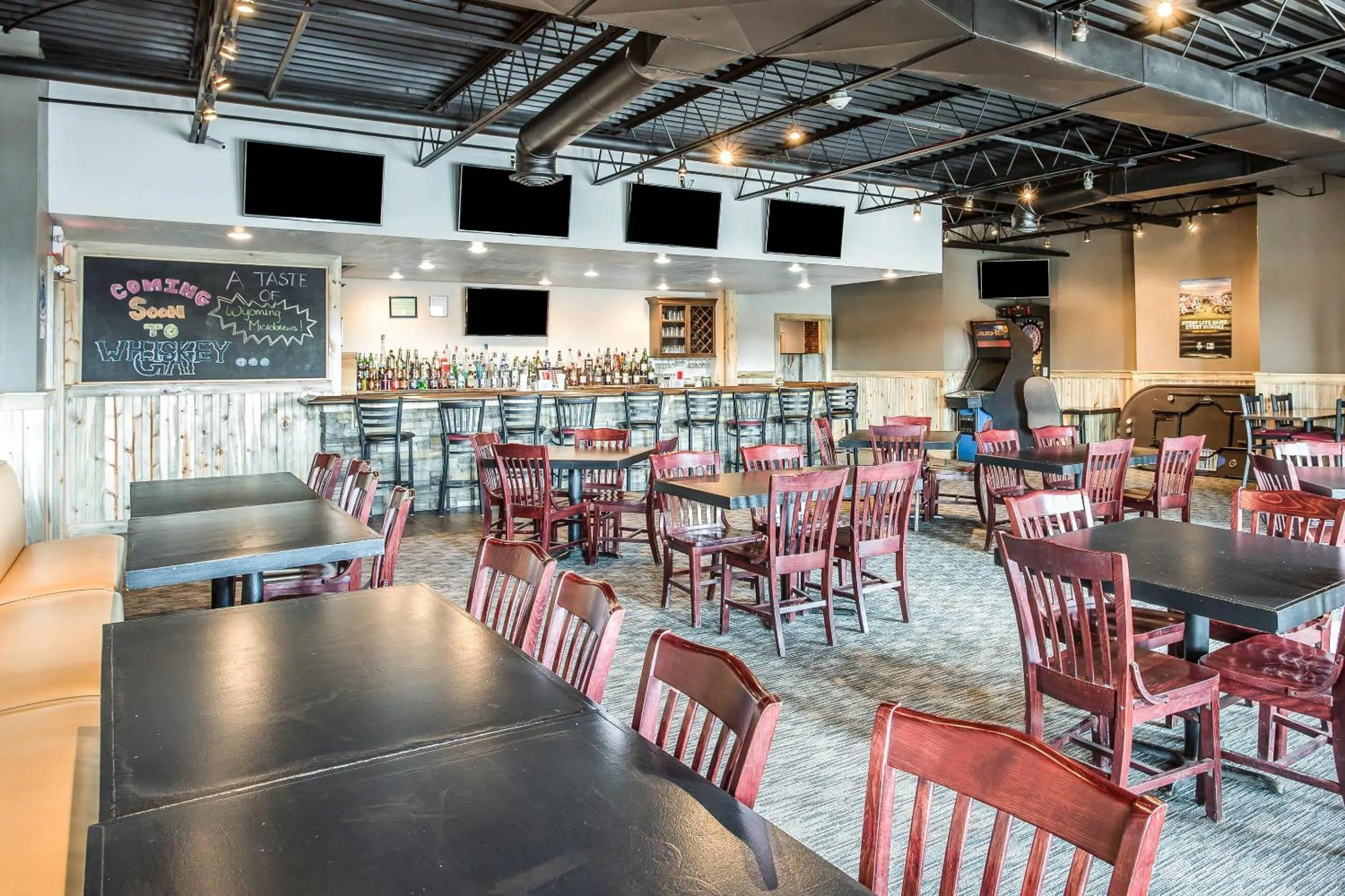 Restaurant/places to eat in Econo Lodge Rawlins