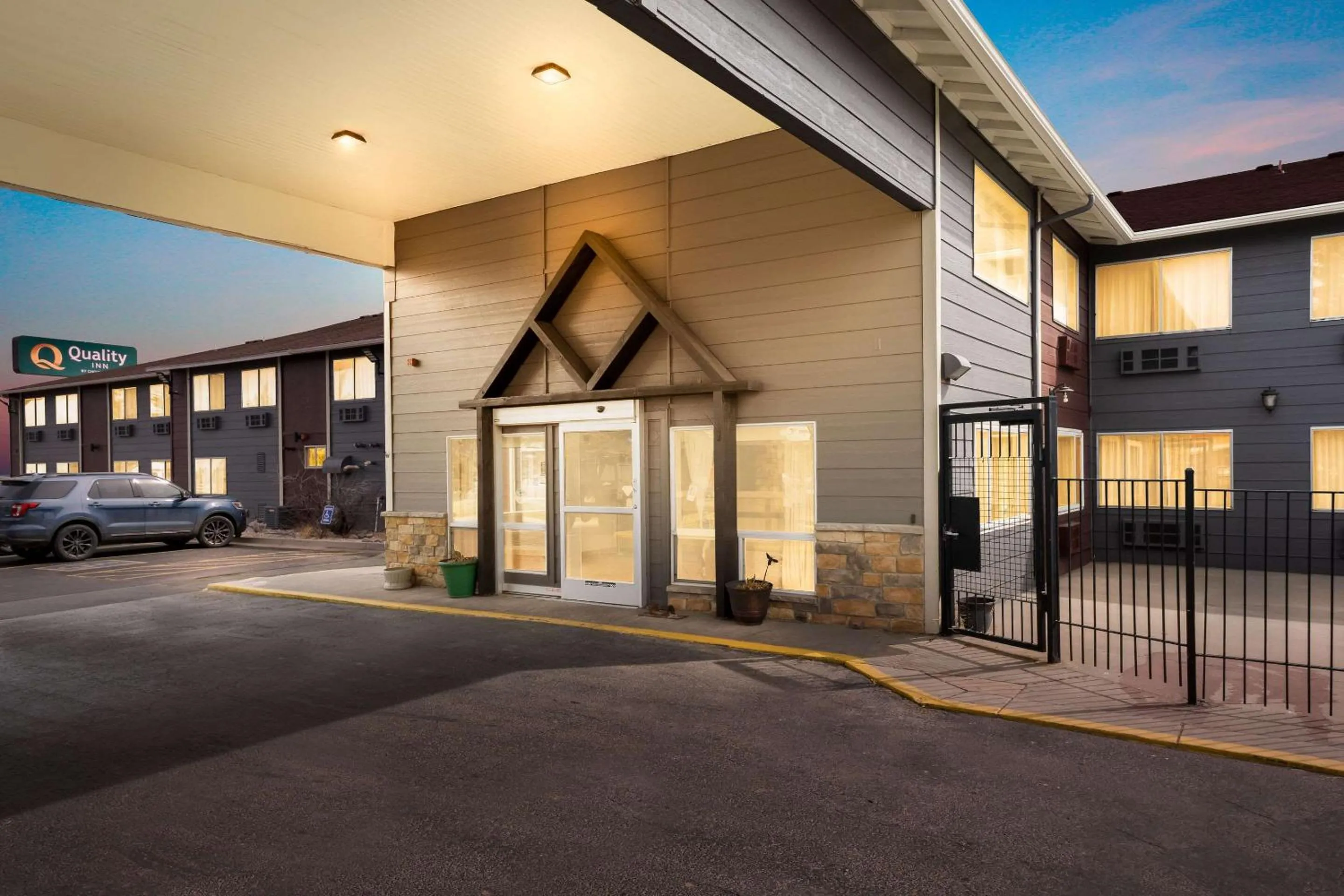 Property building in Quality Inn Cheyenne I-25 South
