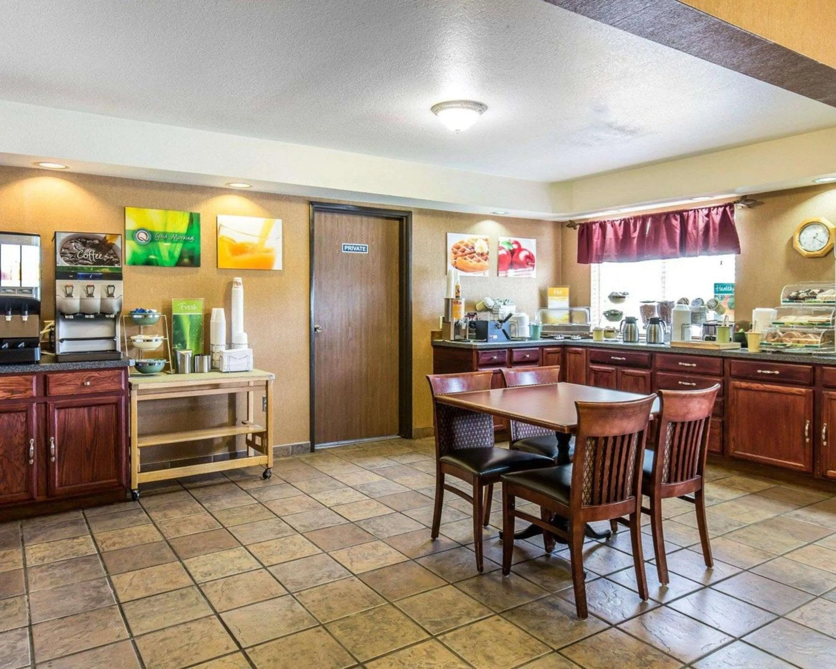 Restaurant/places to eat in Quality Inn Sheridan