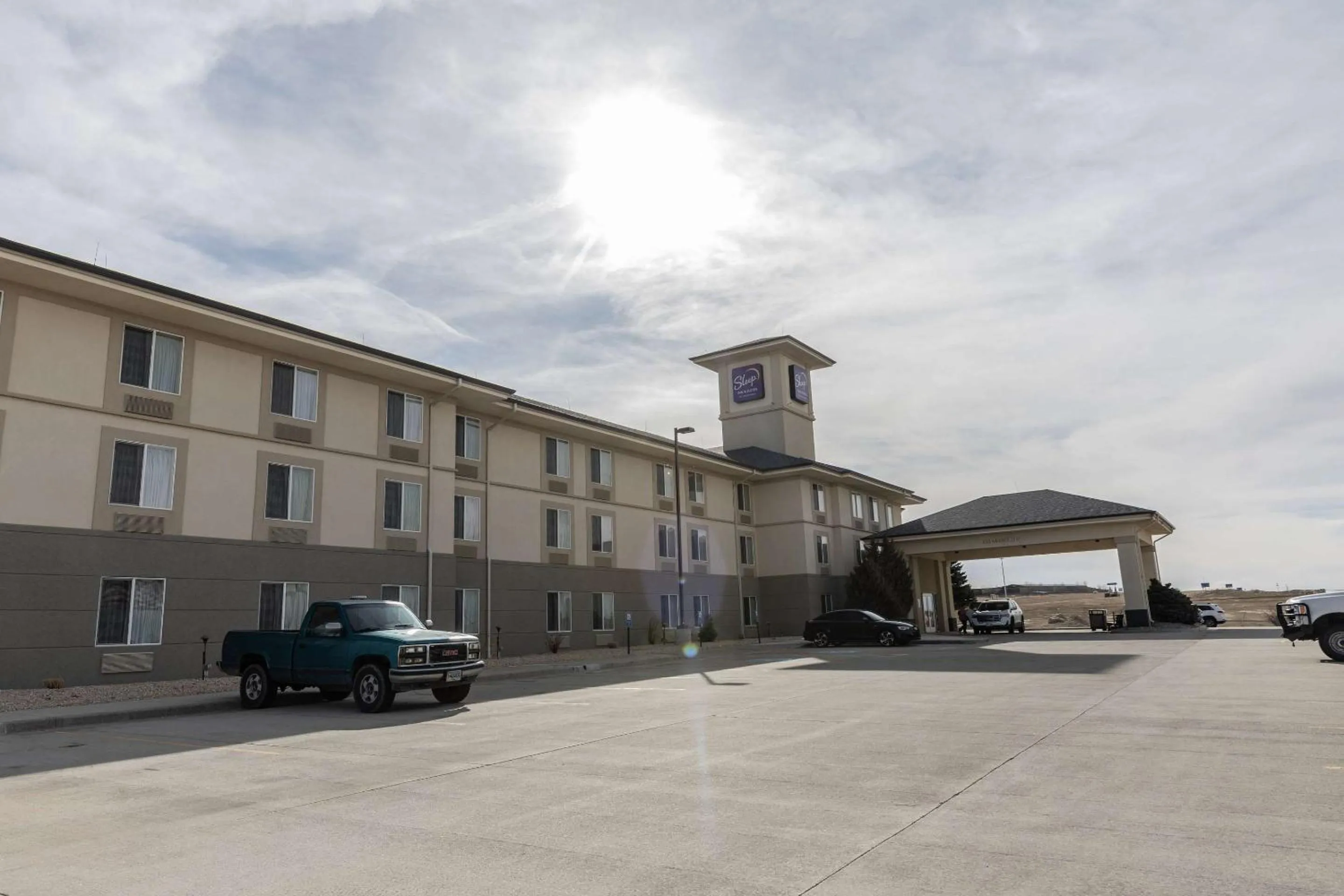 Property building in Sleep Inn & Suites Evansville - Casper