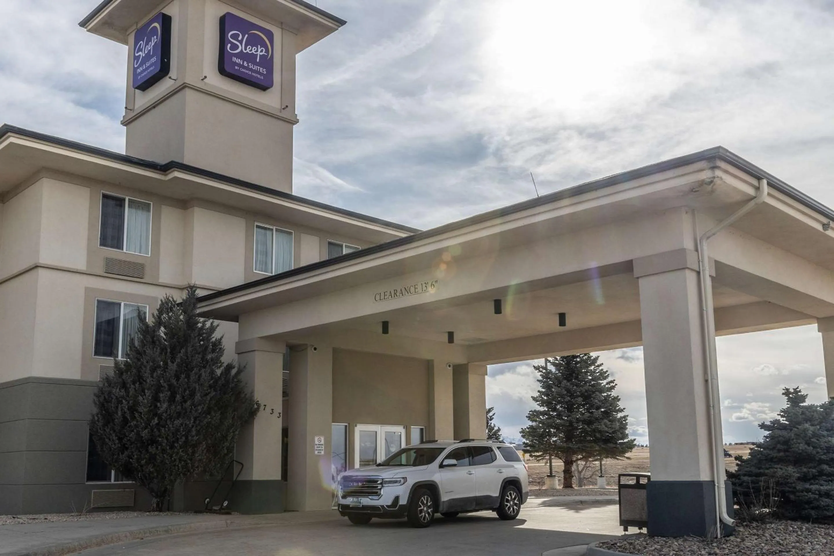 Property building in Sleep Inn & Suites Evansville - Casper