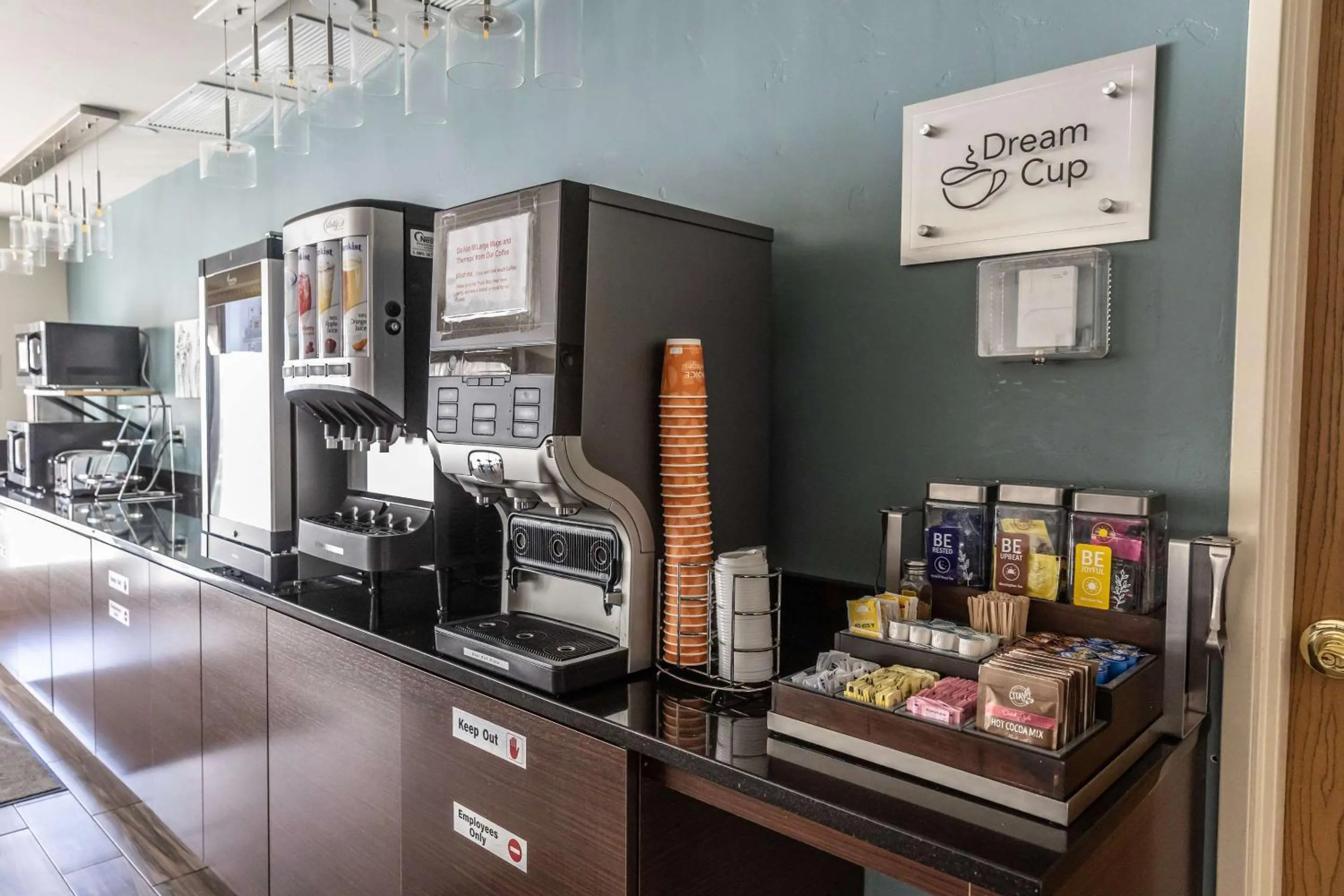 Breakfast in Sleep Inn & Suites Evansville - Casper