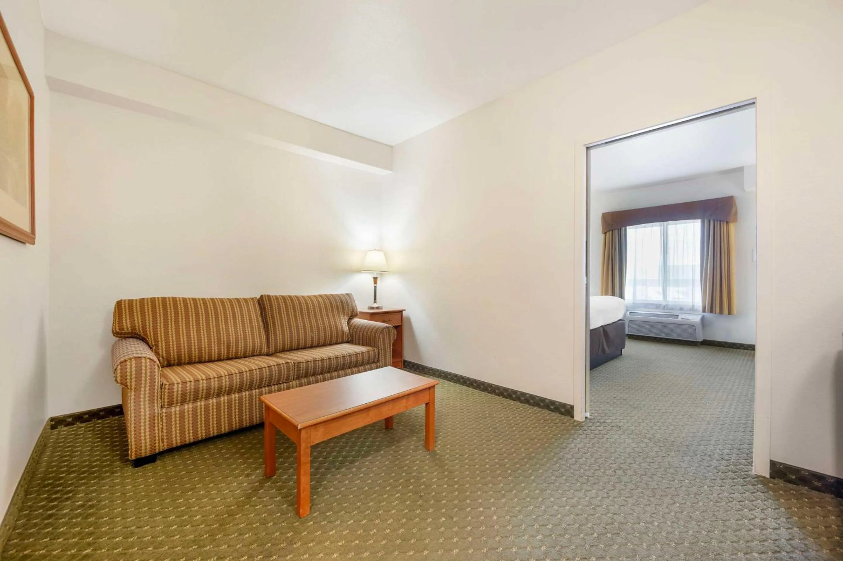 Bedroom, Bed in Comfort Inn & Suites Rawlins