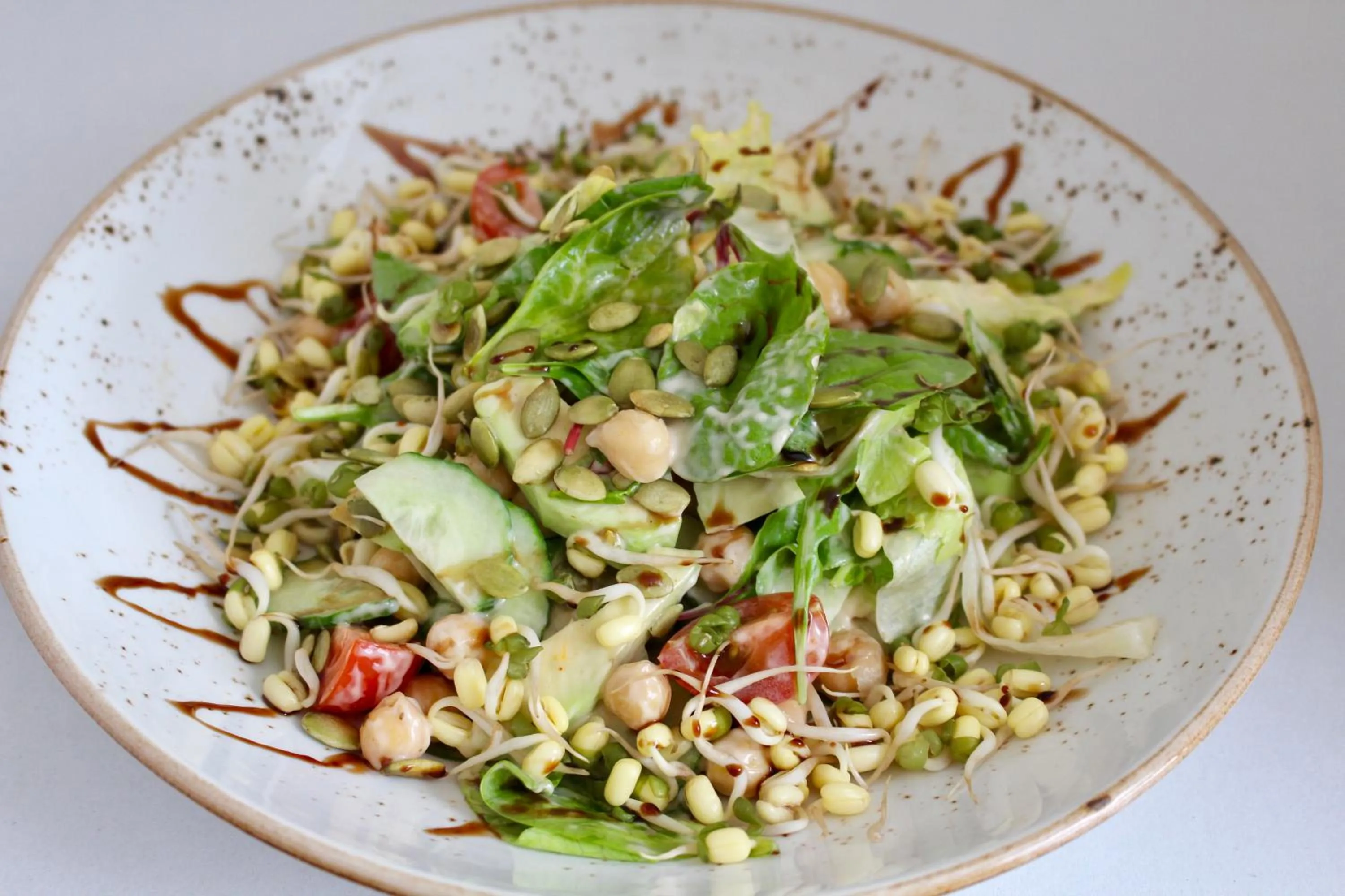 Food in Rohuaia Apartments