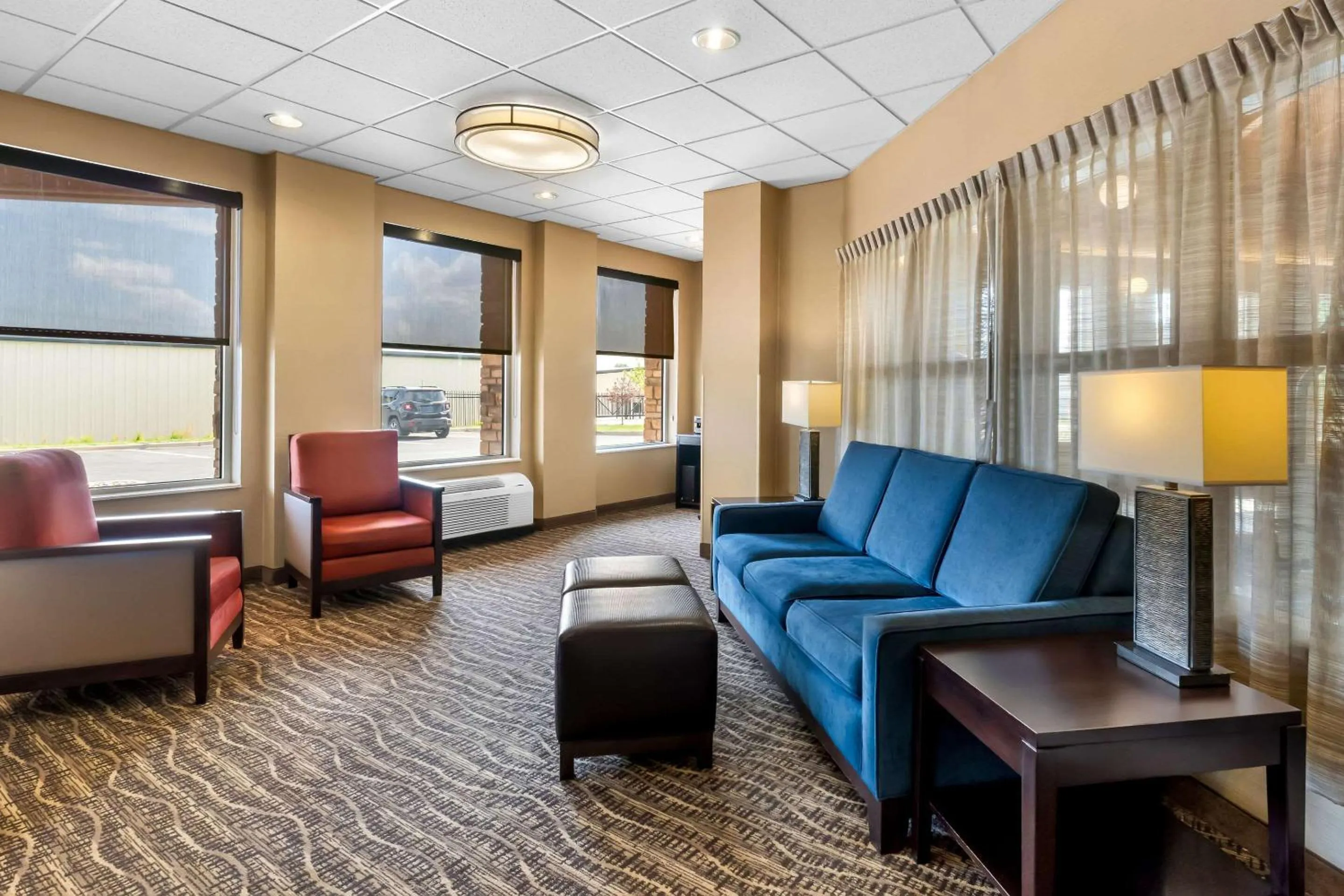 Lobby or reception in Comfort Inn & Suites Near University of Wyoming