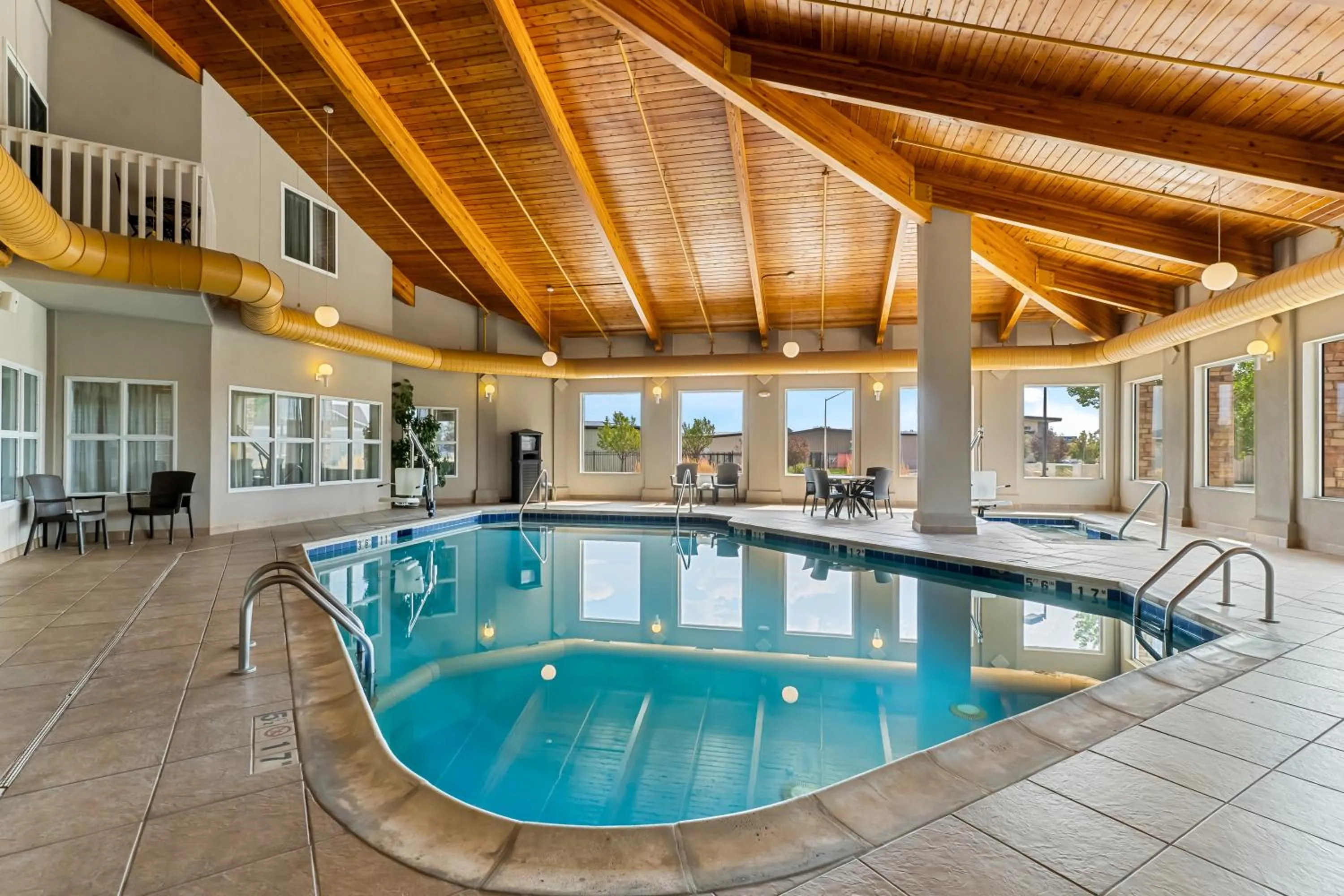 Comfort Inn & Suites Near University of Wyoming