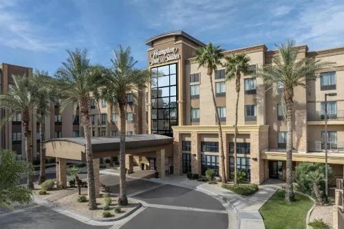 Hampton Inn & Suites Phoenix Glendale-Westgate