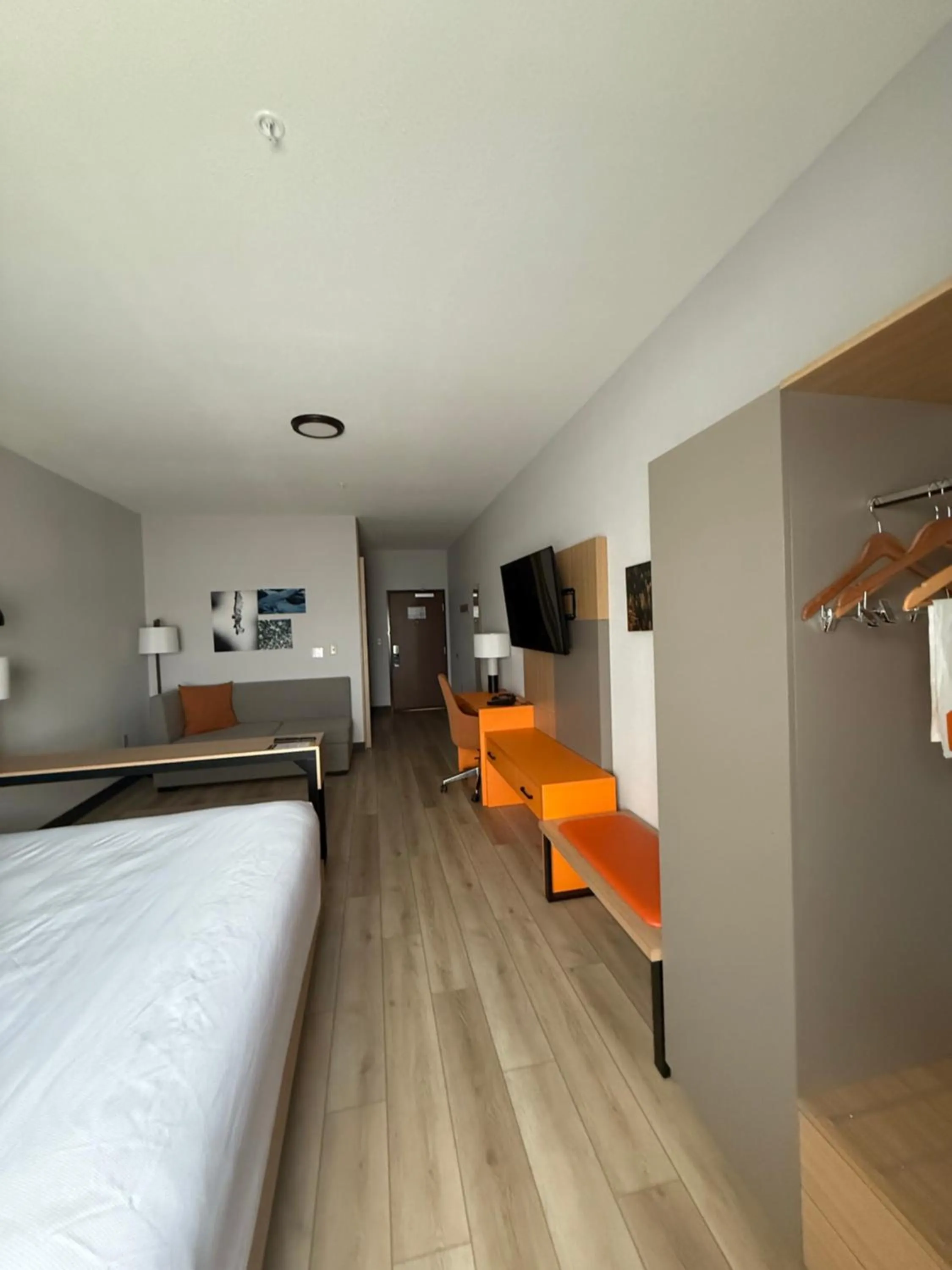 Bed in Comfort Suites Cheyenne