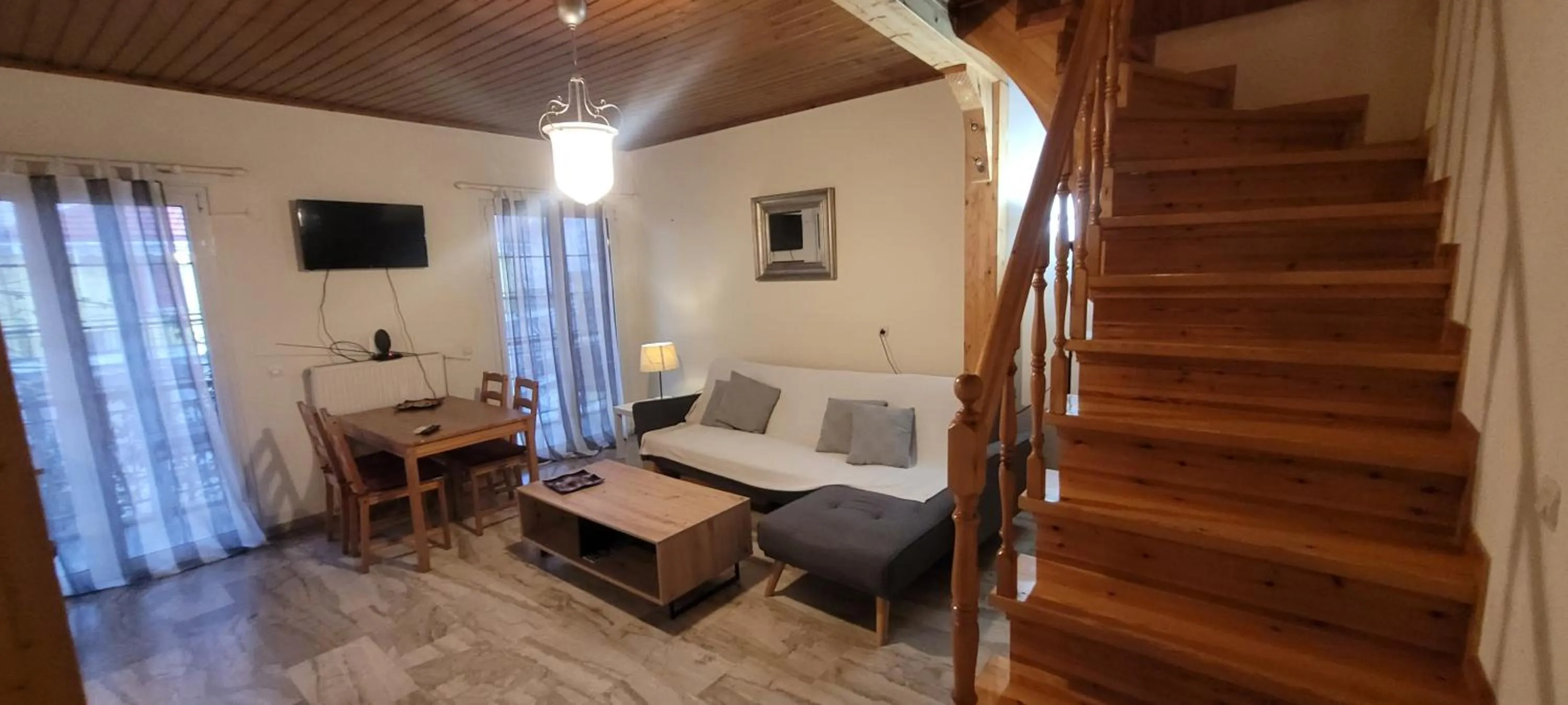 Lefkada Center Apartments