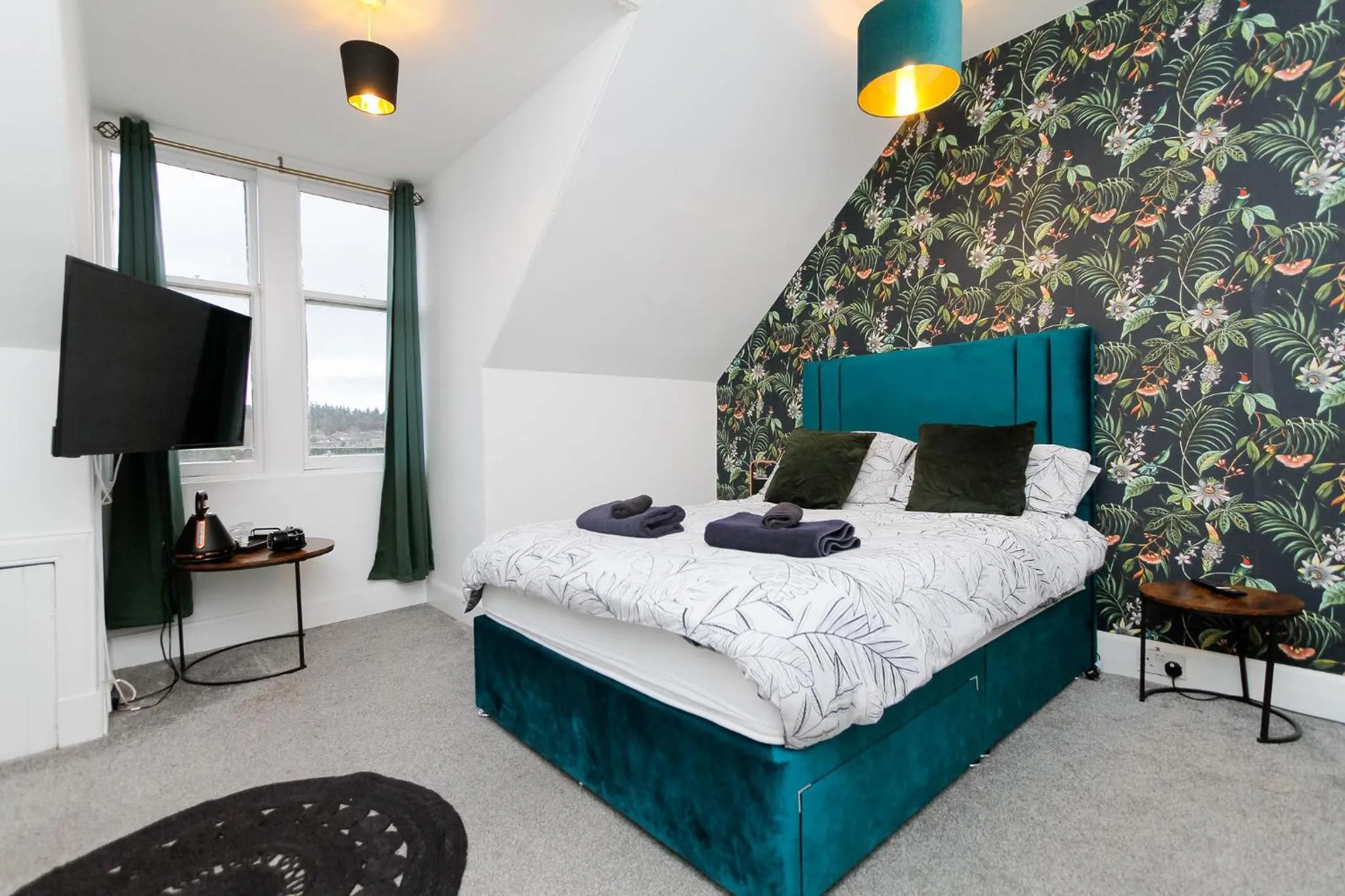 Bed in Carlton Hotel