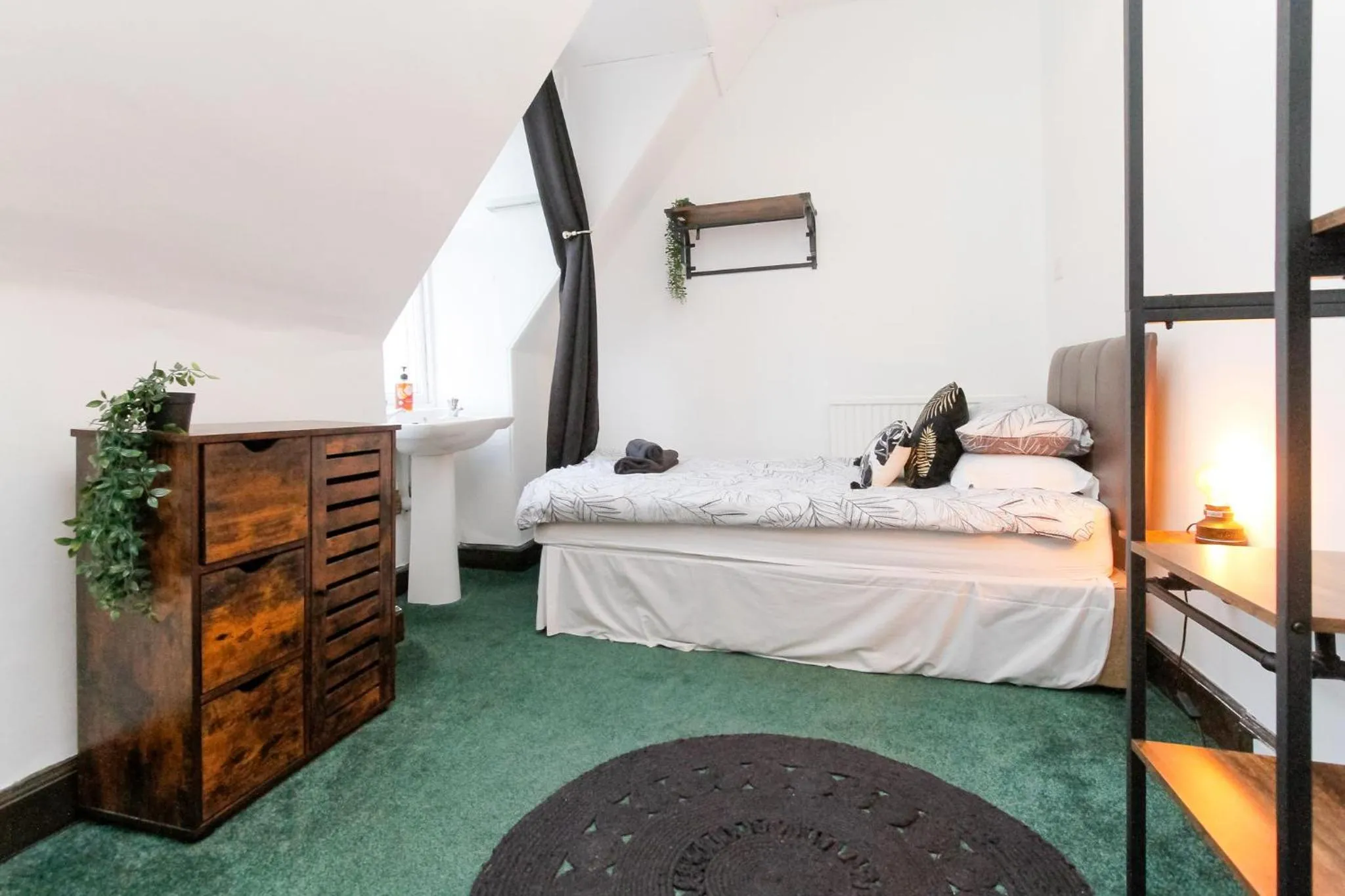 Bed in Carlton Hotel