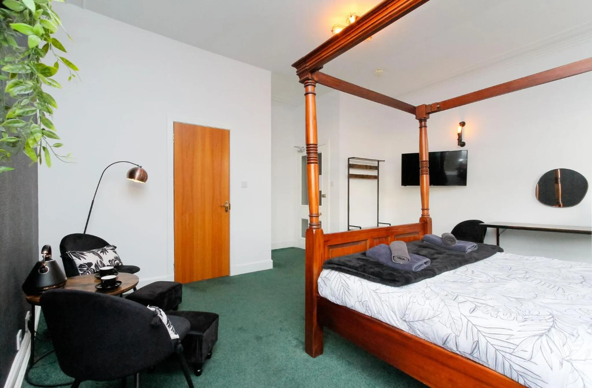 Bed in Carlton Hotel