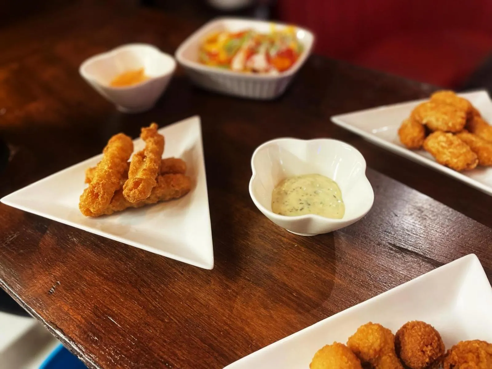 Restaurant/places to eat in Carlton Hotel