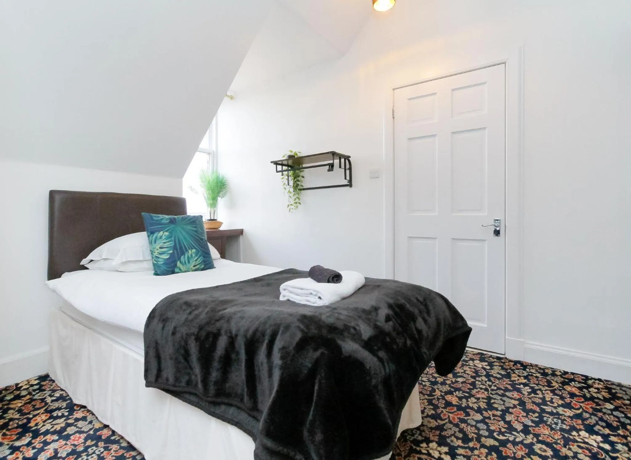 Bed in Carlton Hotel