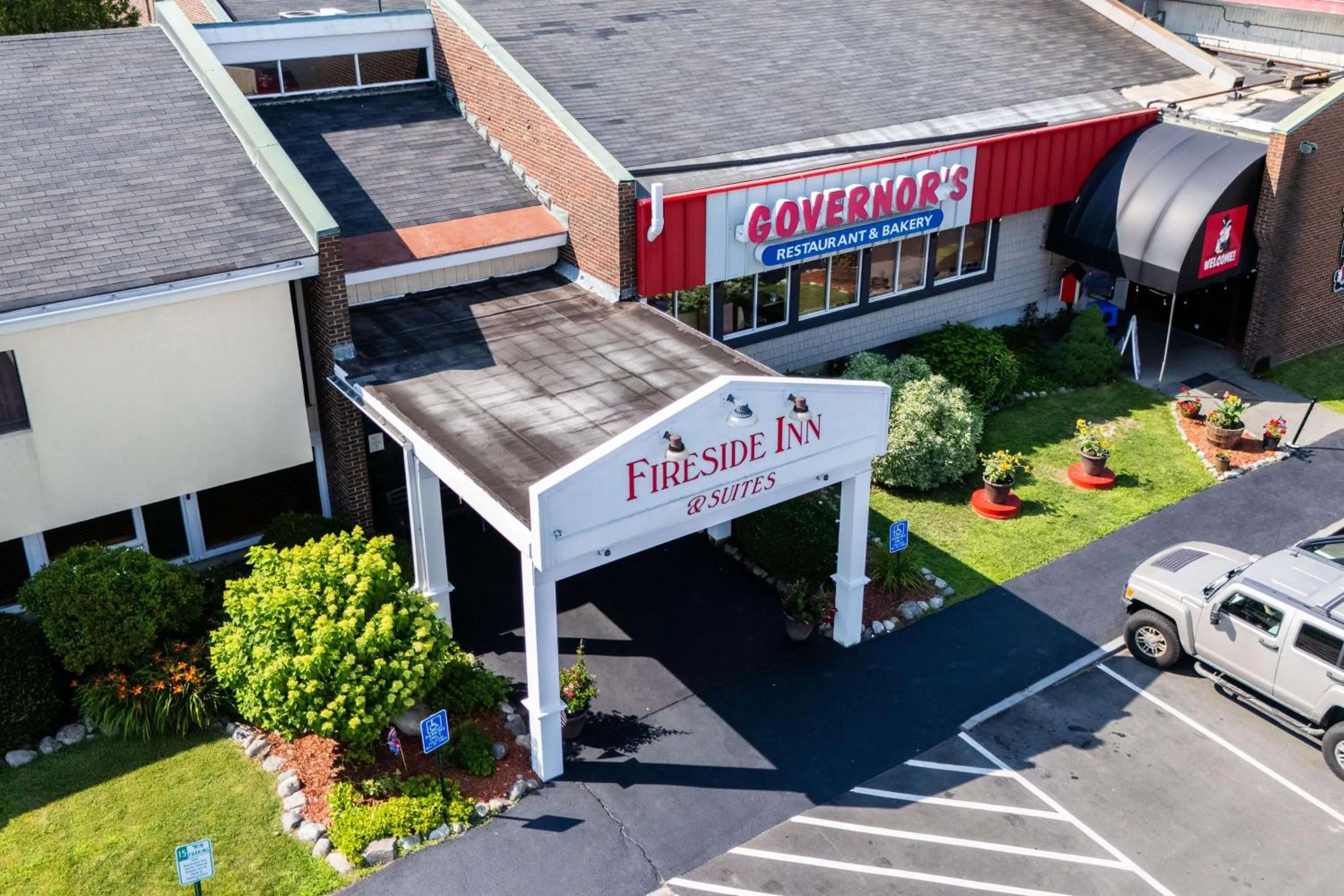 Property building in Fireside Inn & Suites Waterville