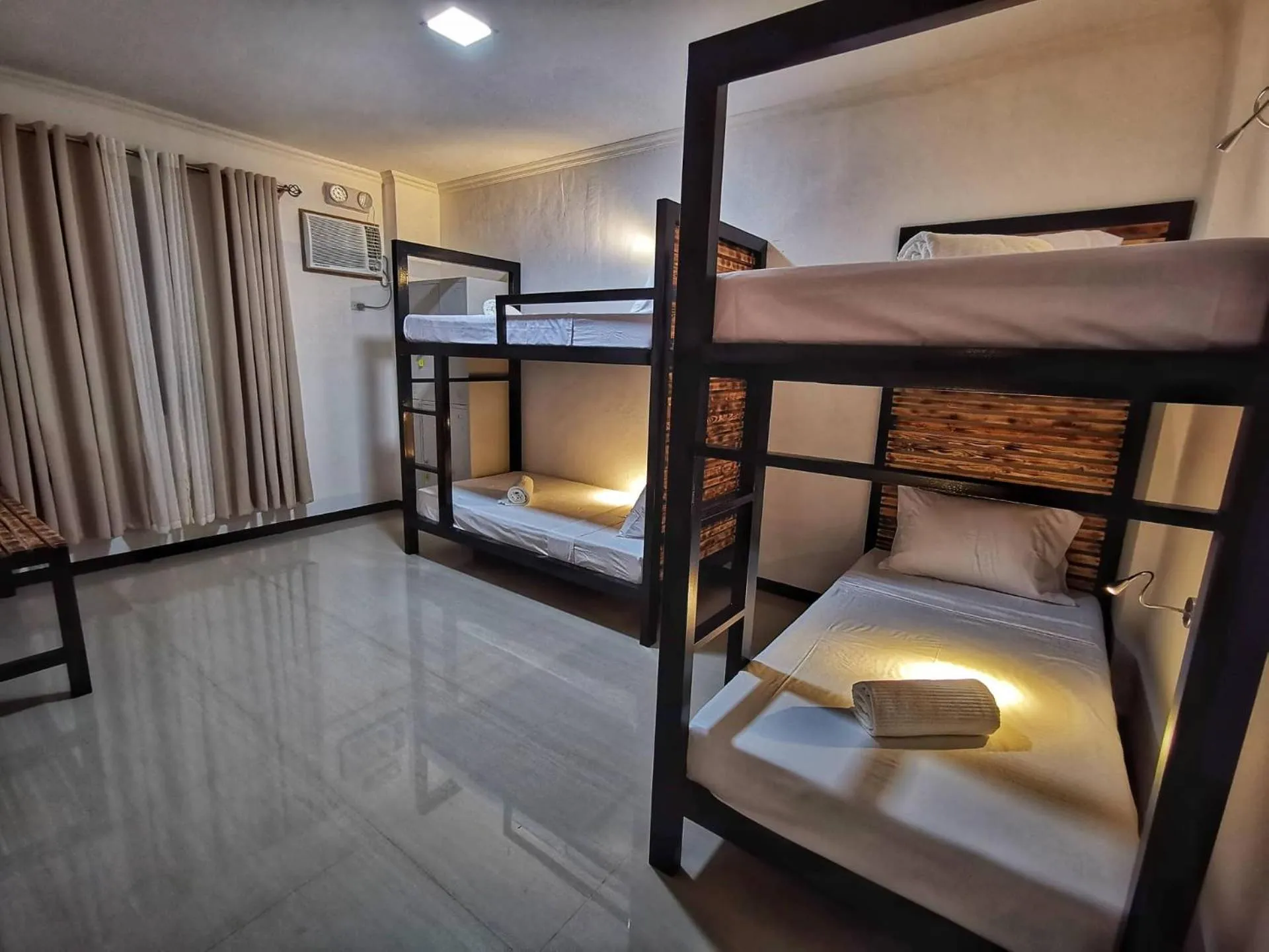 Bed in Bakawan Hostel