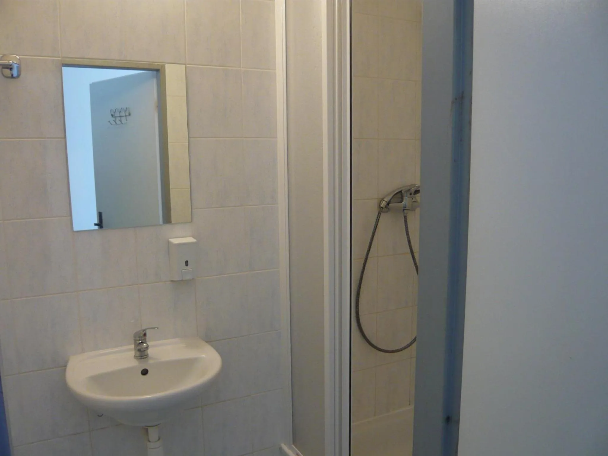 Bathroom in Hotel Hasa