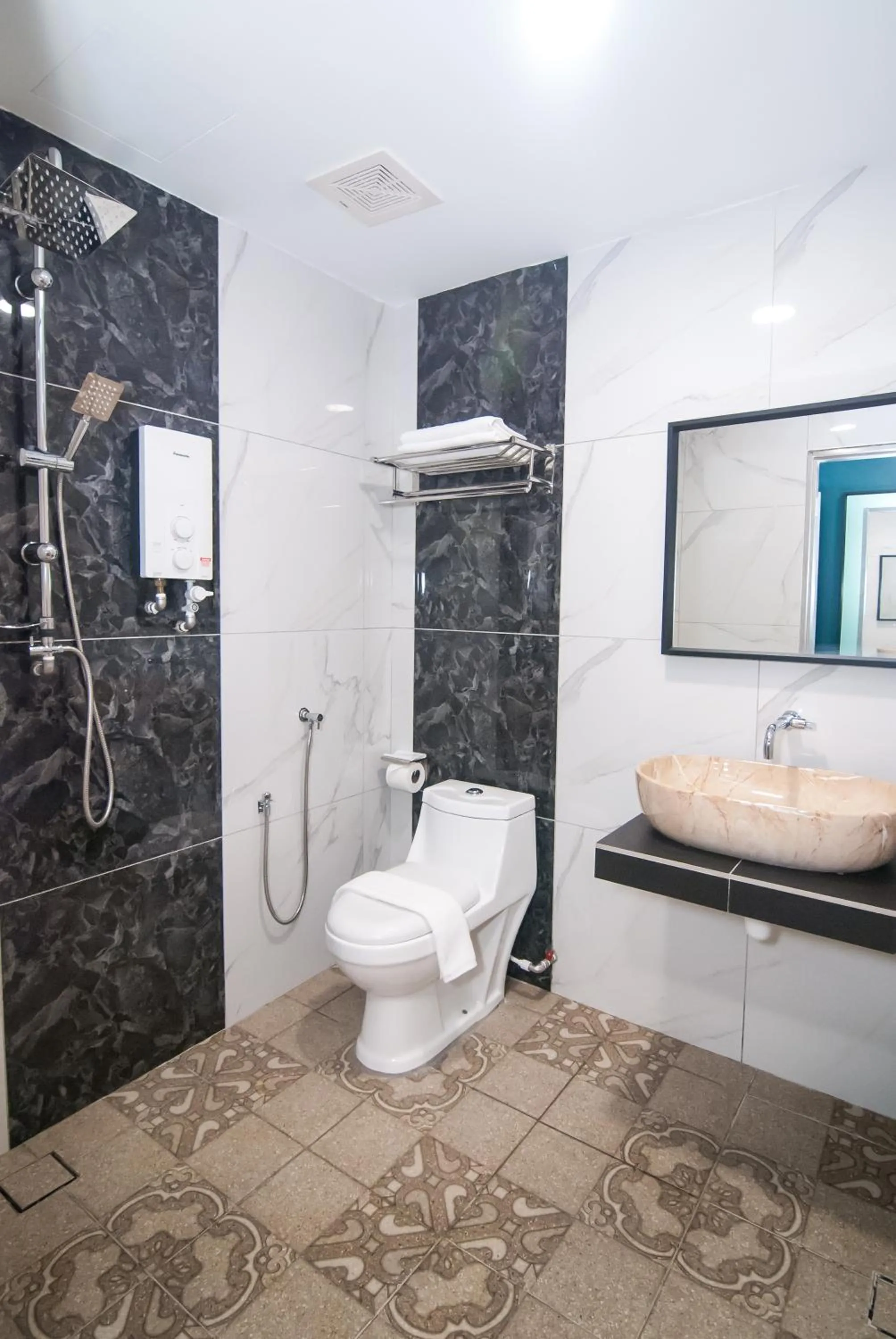 GOOD 9 HOTEL - Bukit Dahlia