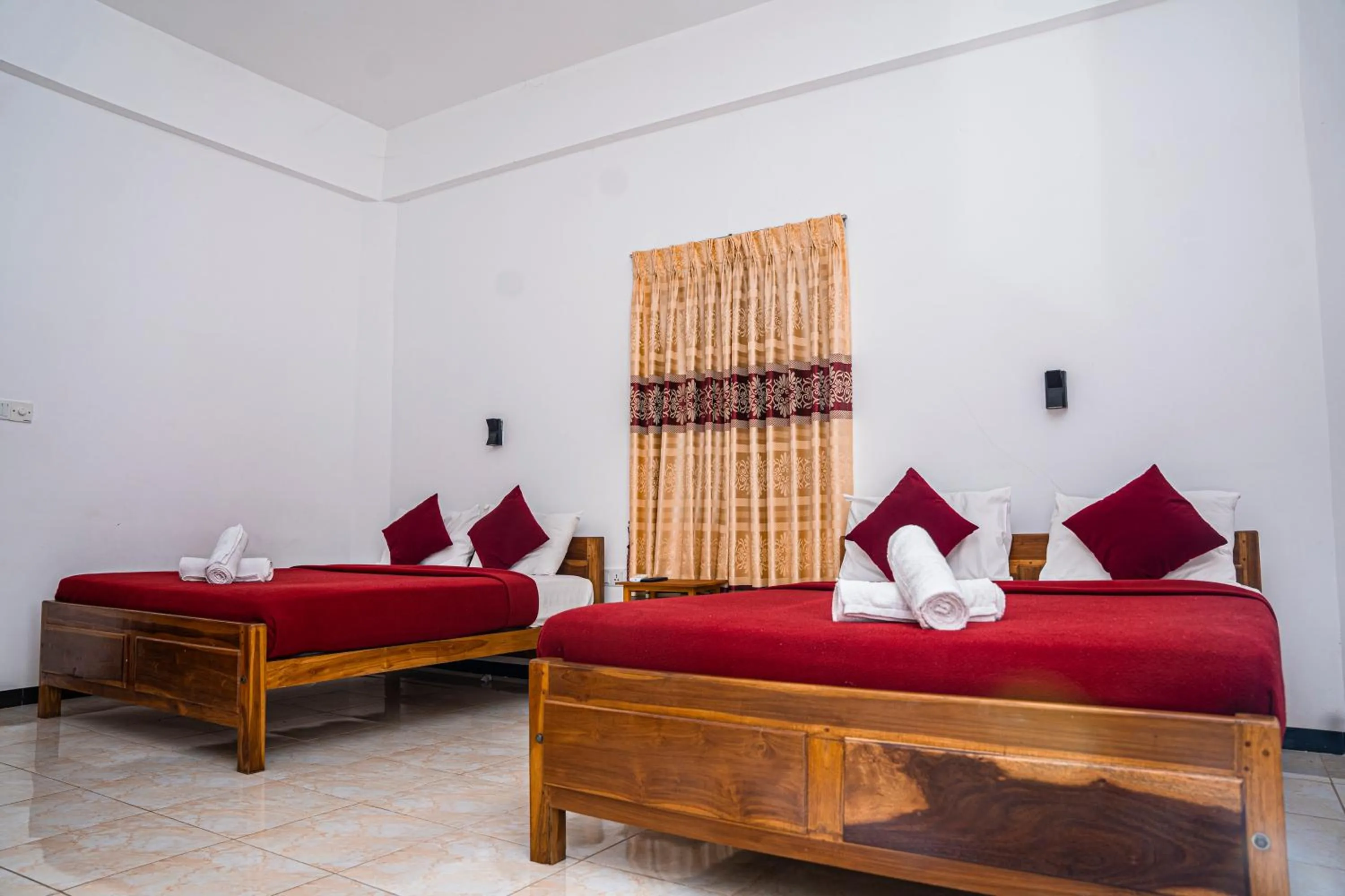 Bed in Theevanni Resort