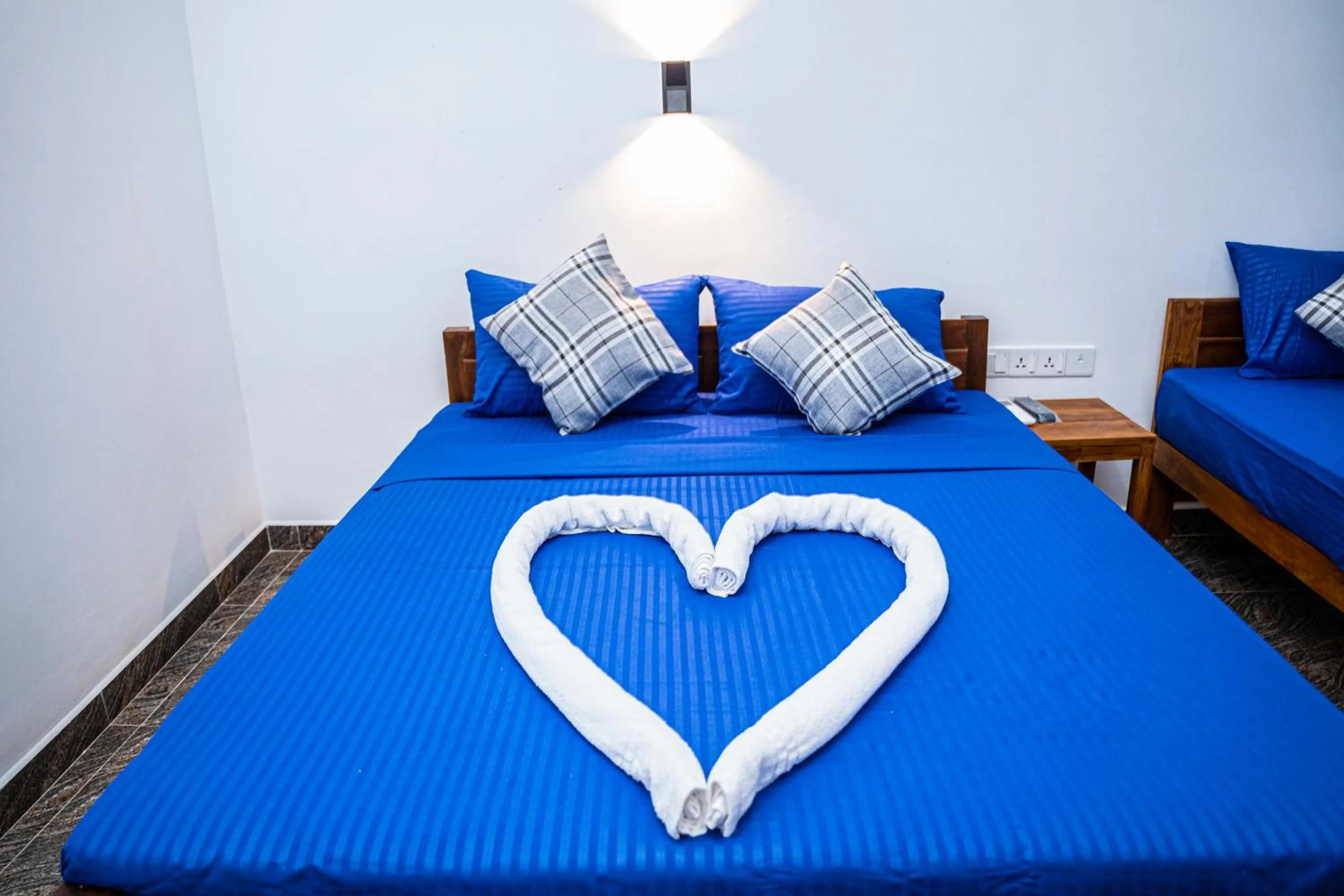 Bed in Theevanni Resort