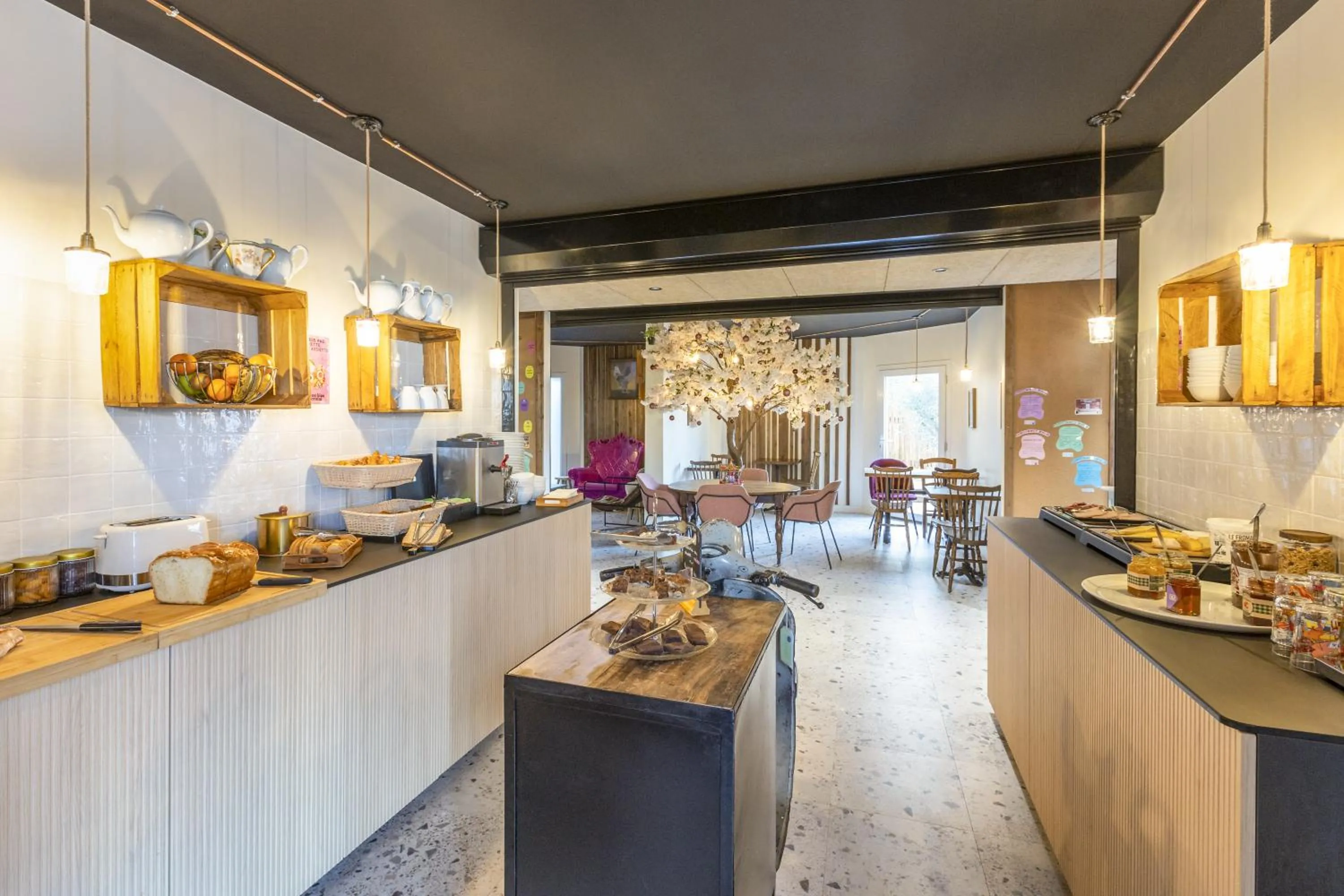 Breakfast in The Originals Access, Hôtel Limoges Nord