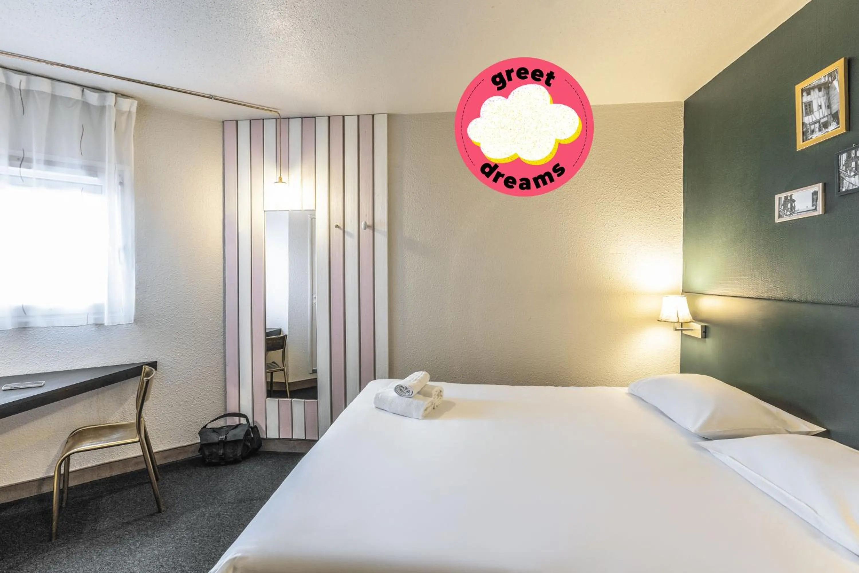 Bedroom, Bed in Greet Hotel Limoges Nord