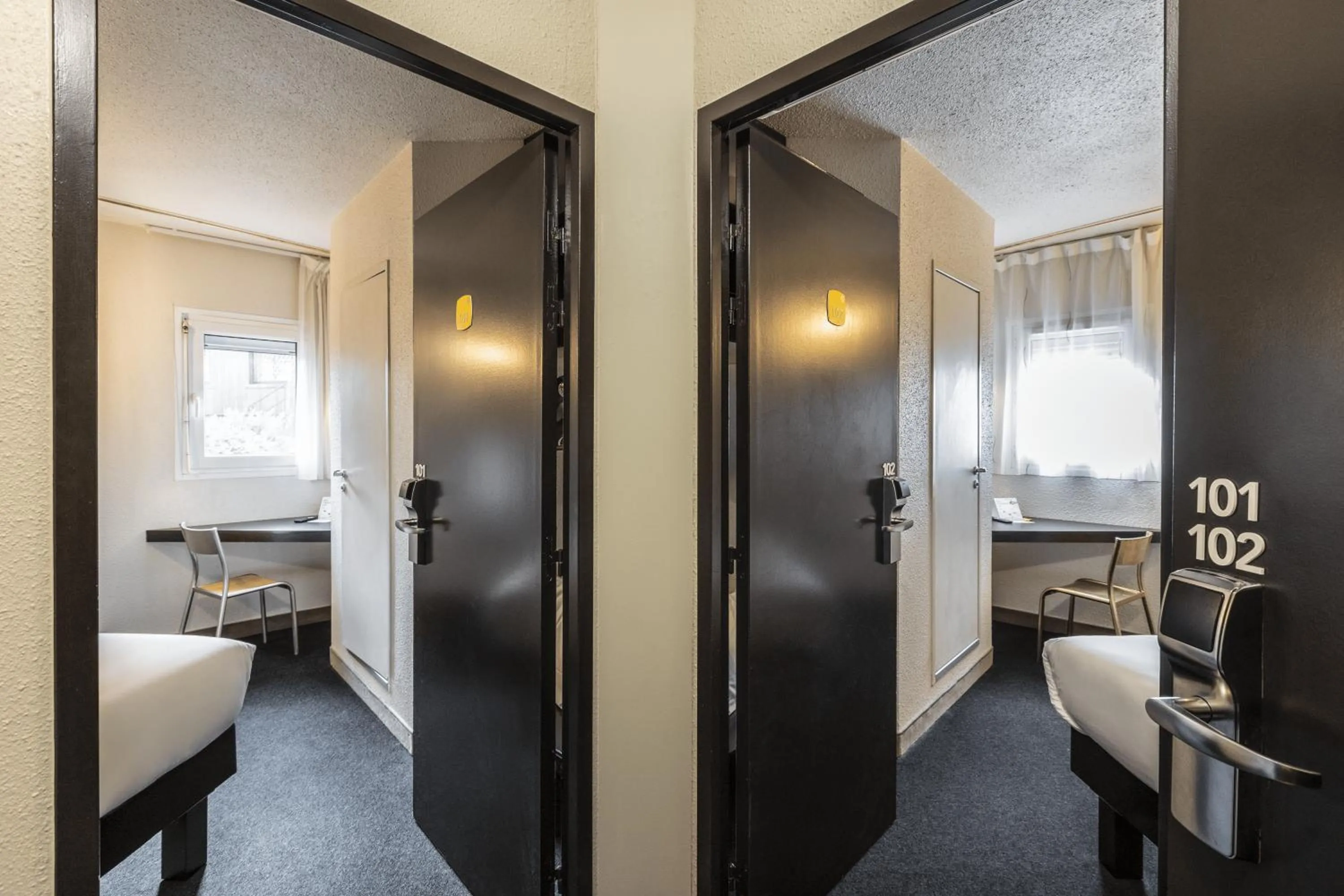 Bedroom, Bed in The Originals Access, Hôtel Limoges Nord