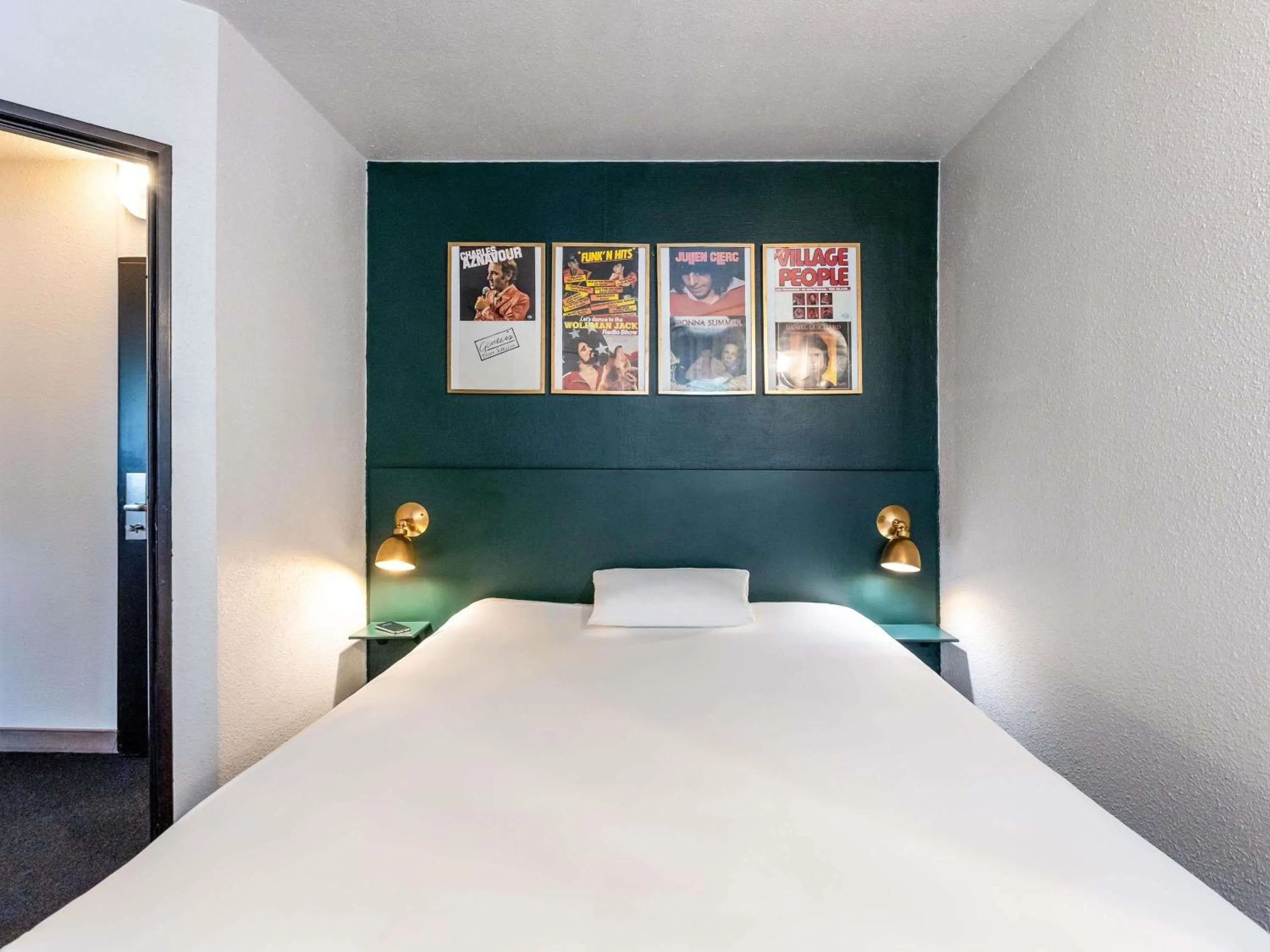 Bedroom, Bed in Greet Hotel Limoges Nord