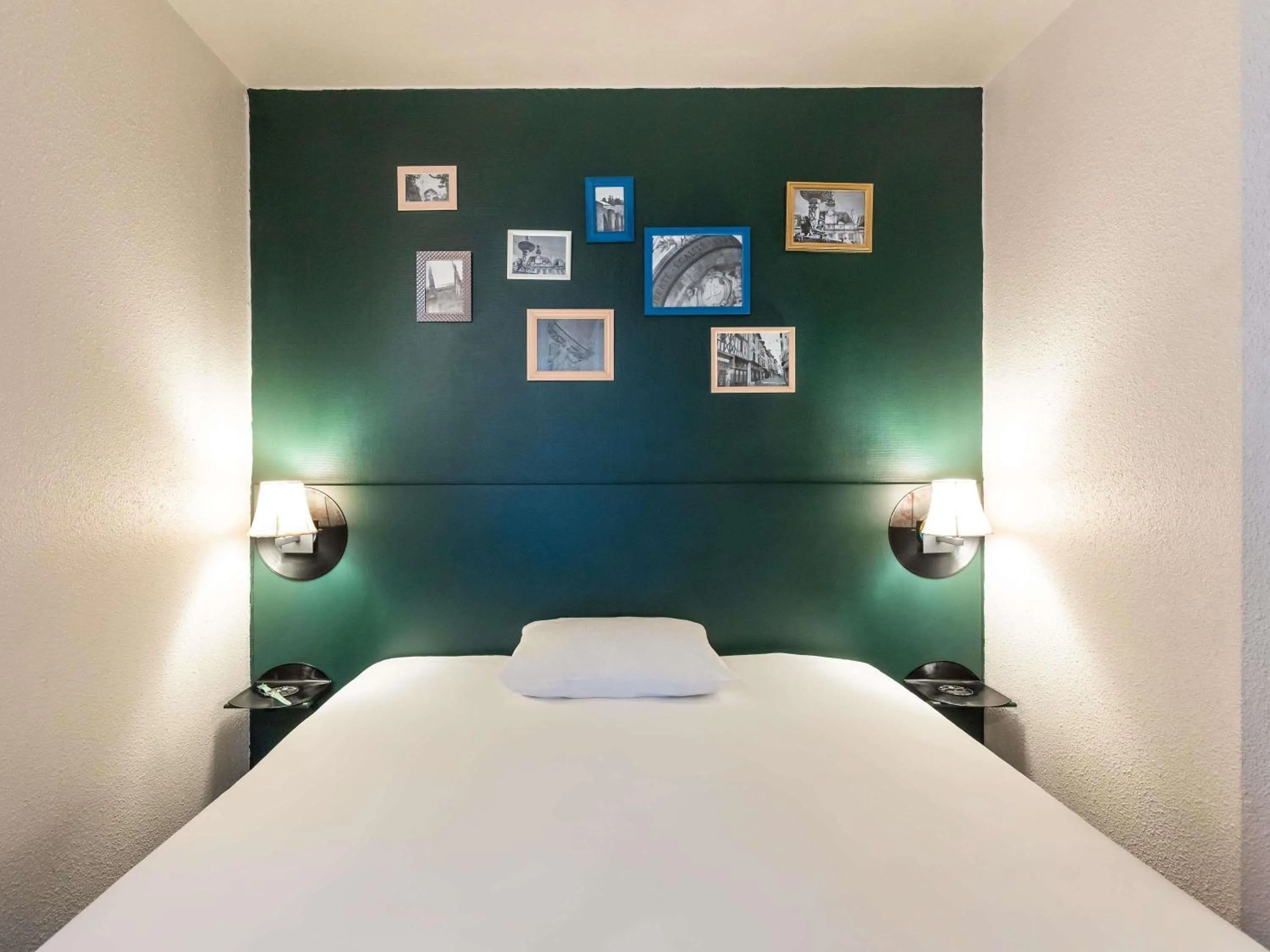 Bedroom, Bed in Greet Hotel Limoges Nord