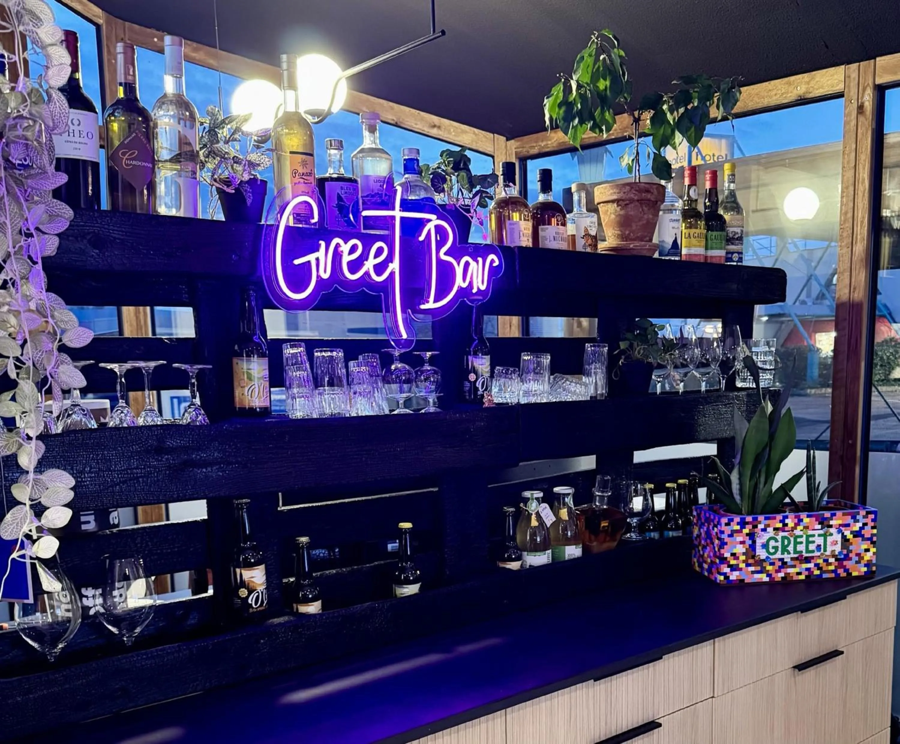 Lounge or bar in The Originals Access, Hôtel Limoges Nord