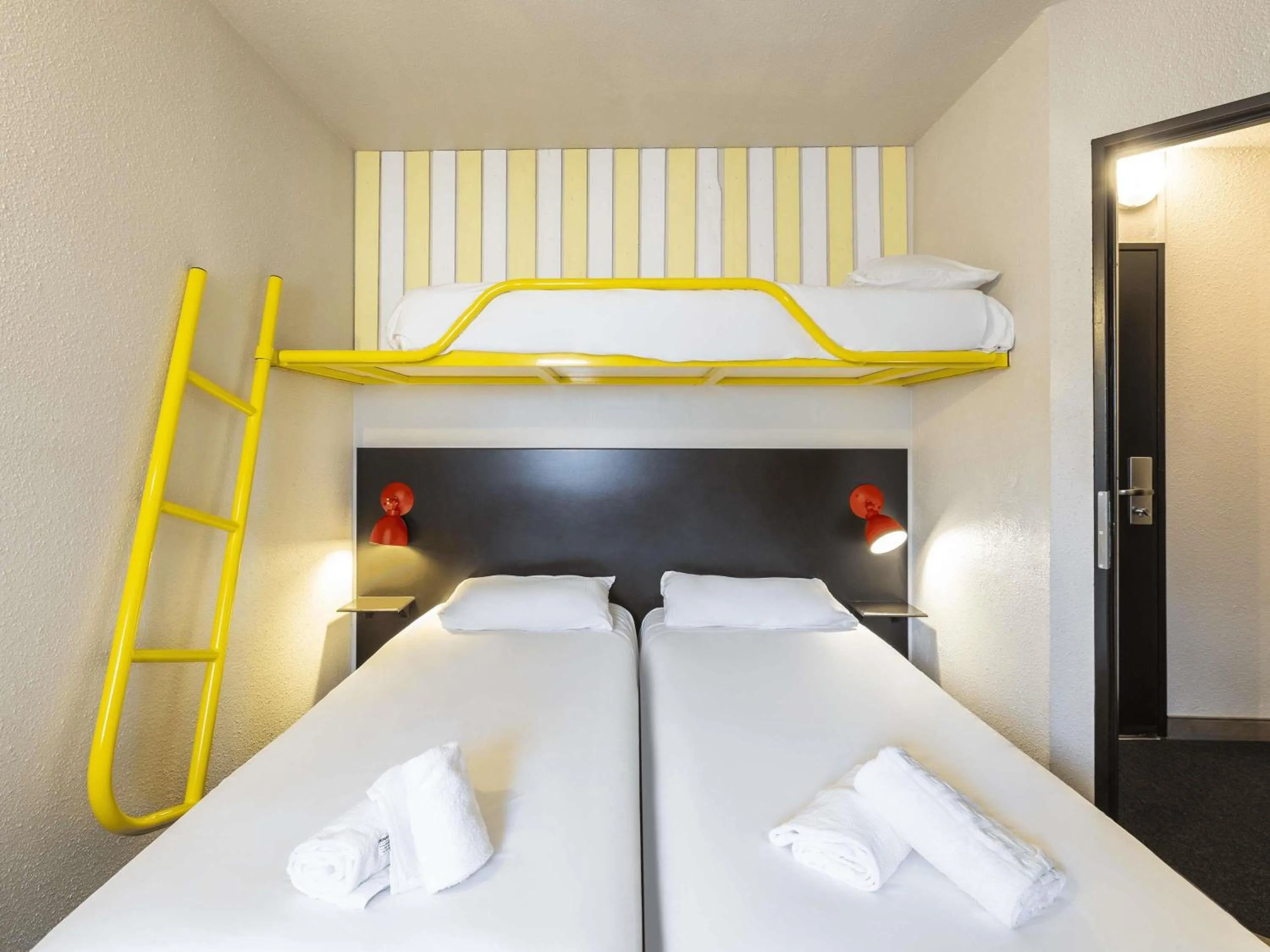 Bedroom, Bed in Greet Hotel Limoges Nord