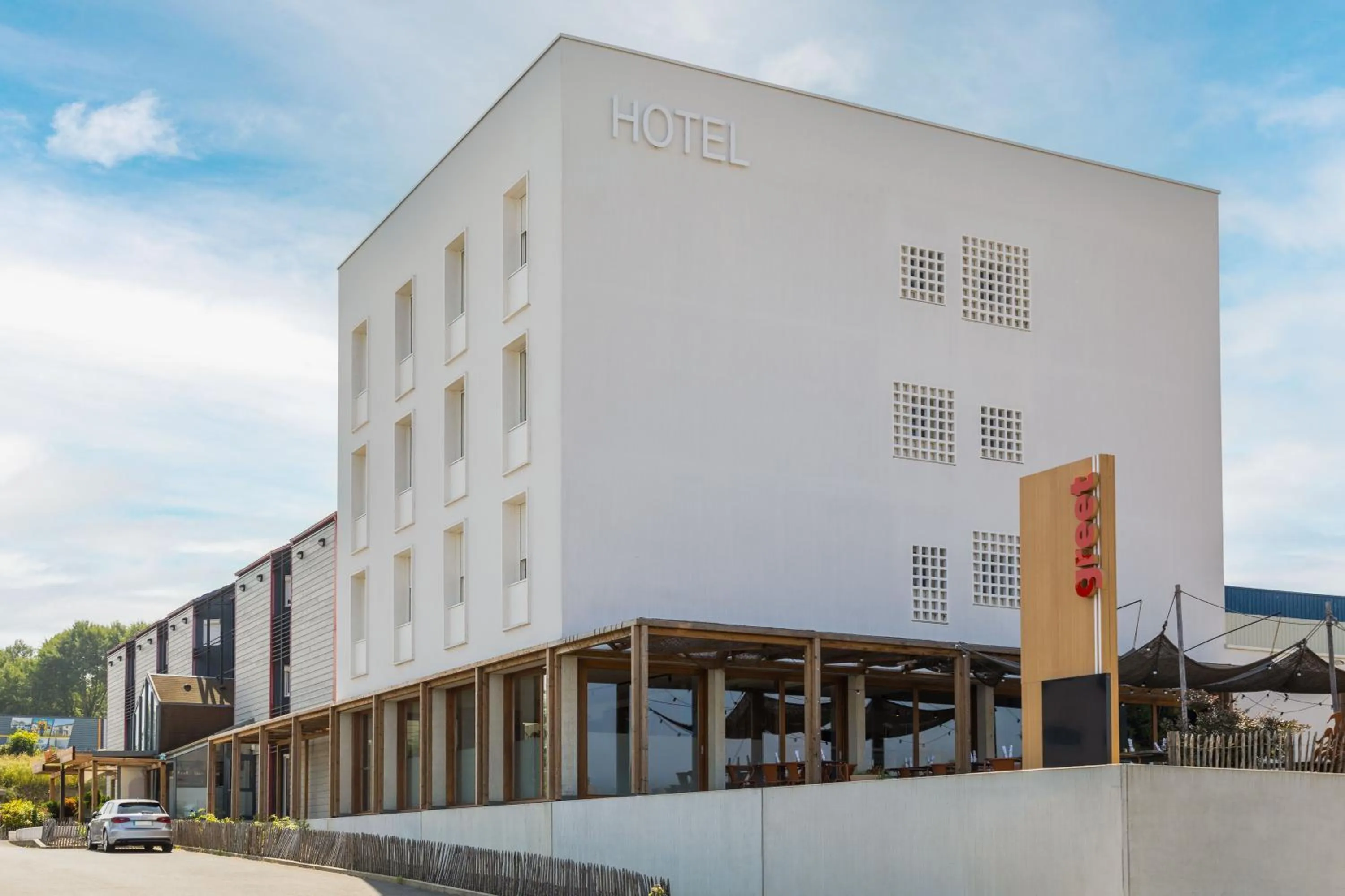 Property building in Greet Hotel Limoges Nord