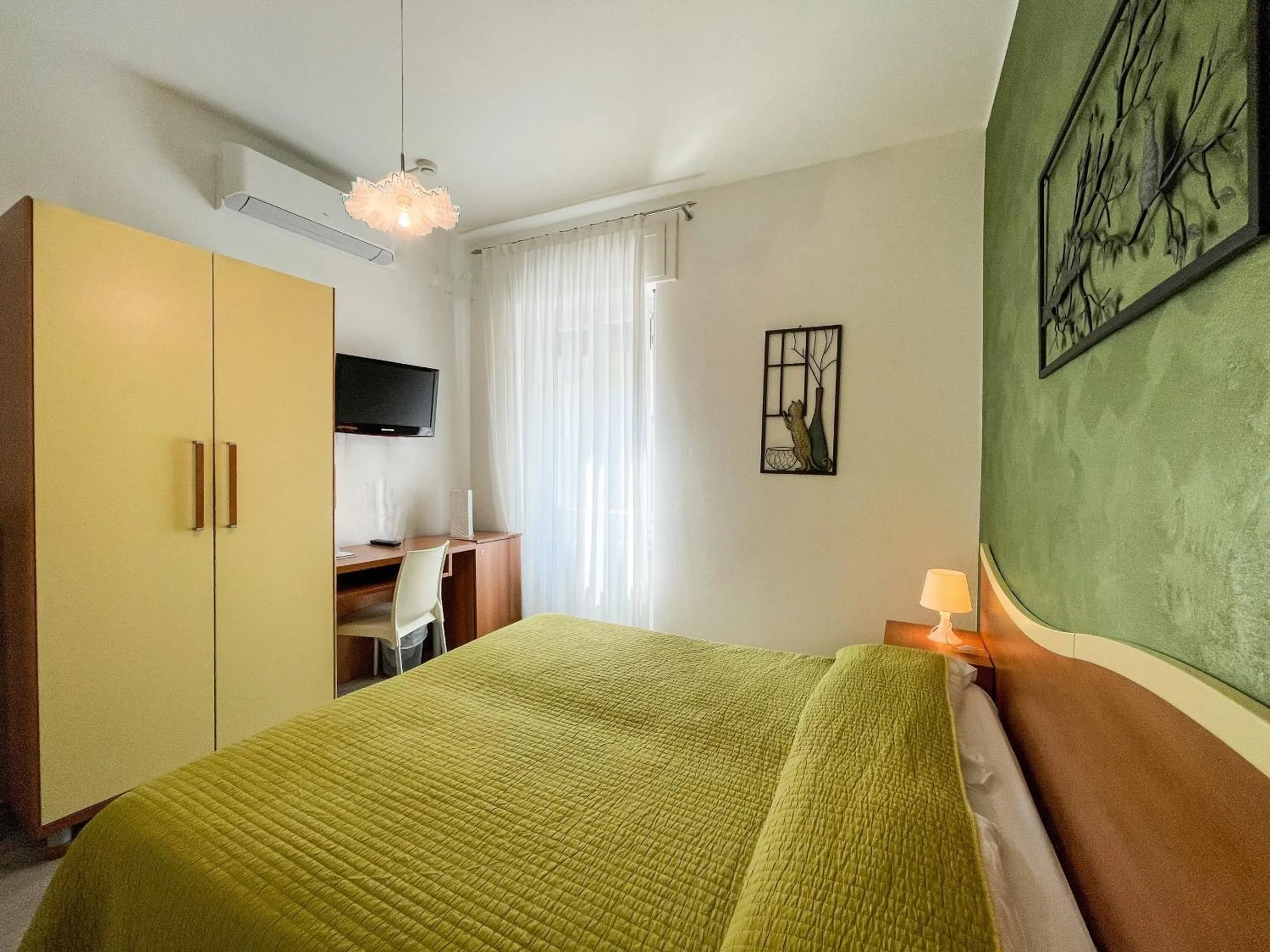 Photo of the whole room, Bed in Hotel Alpino