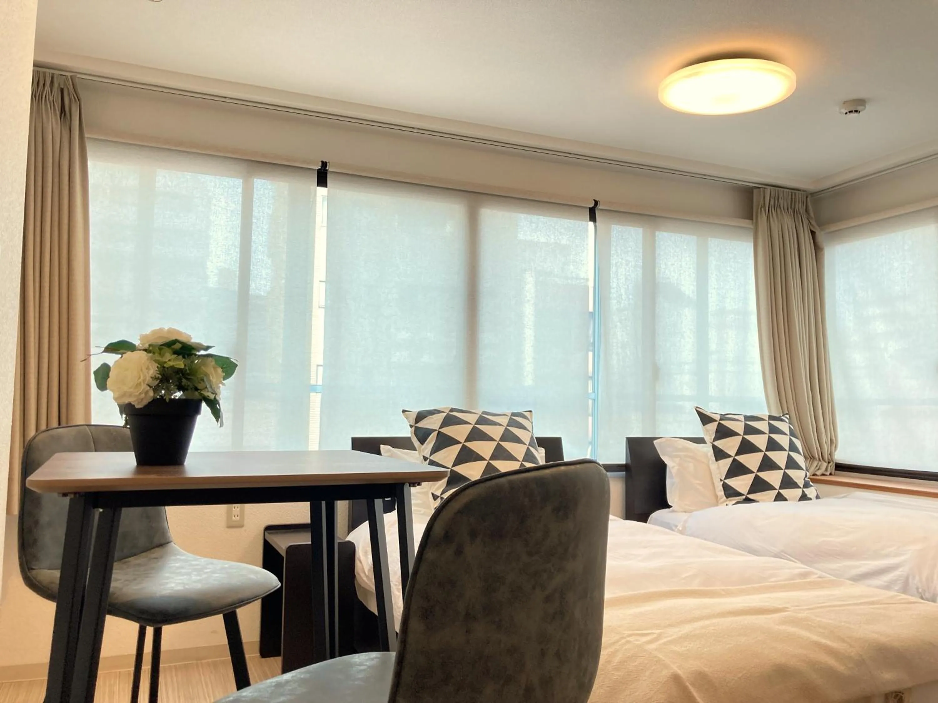 Bed in KEYHOTEL-5minutes for walk to Akihabara Electric Town