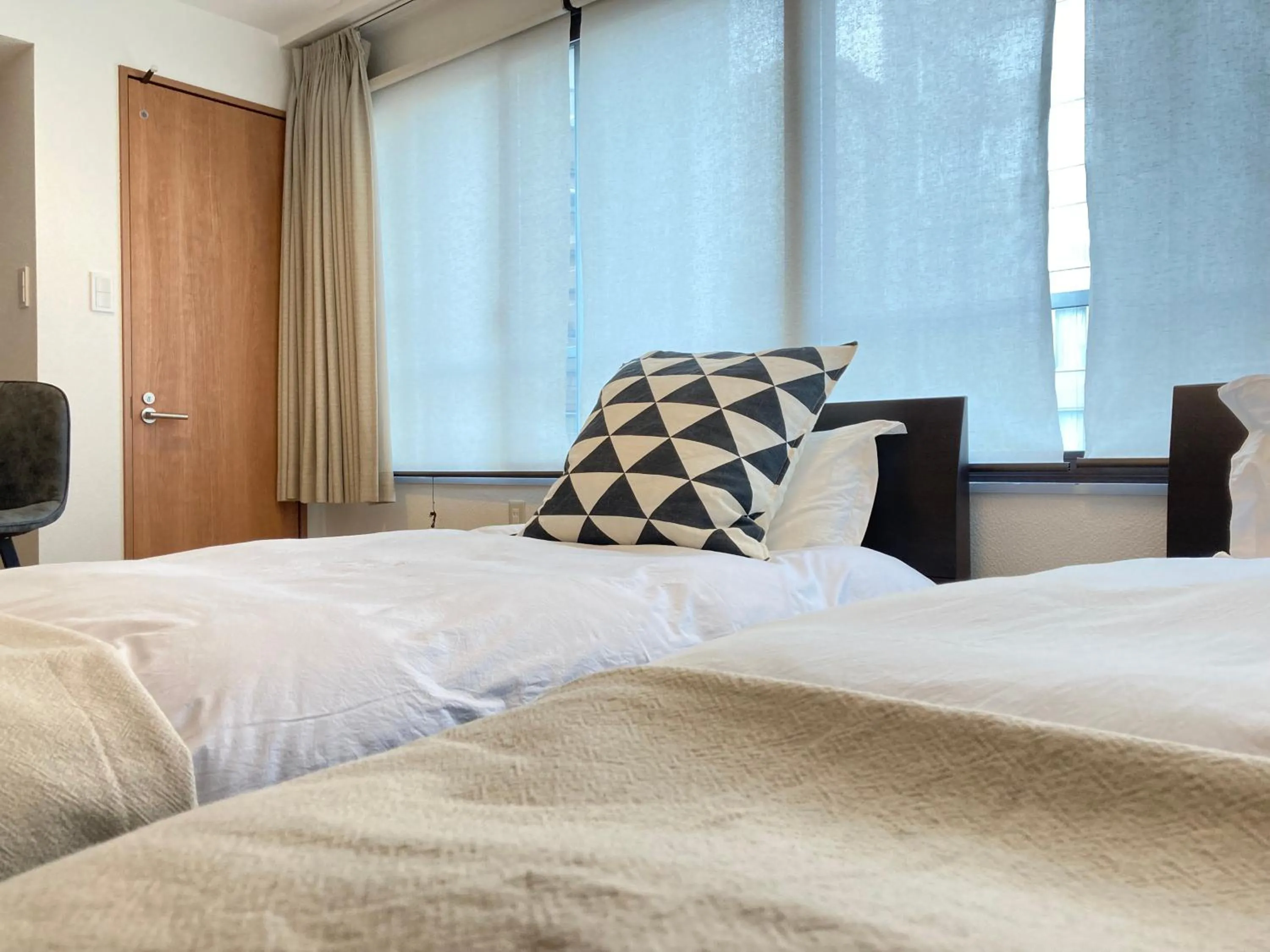 Bed in KEYHOTEL-5minutes for walk to Akihabara Electric Town