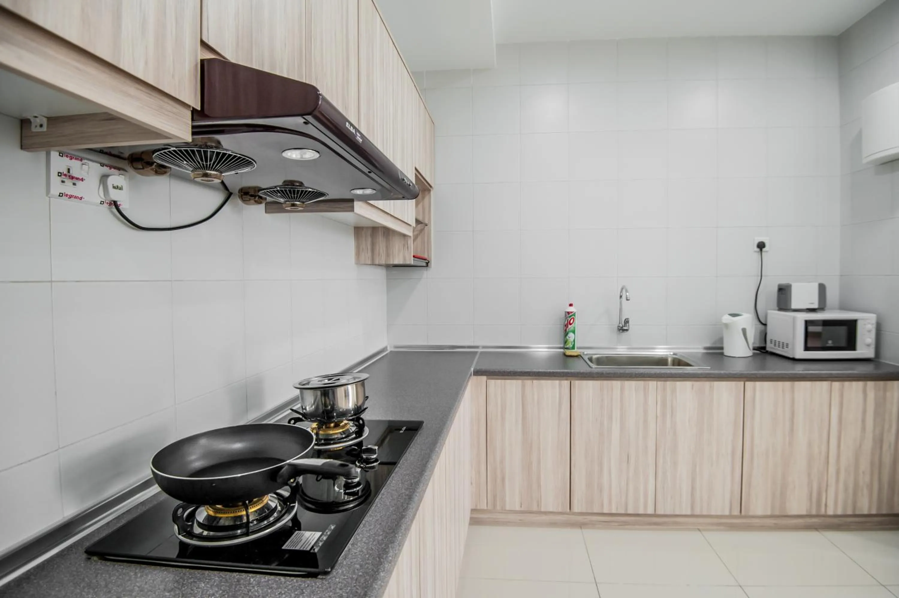 DaMen Homestay @SubangHomeStay