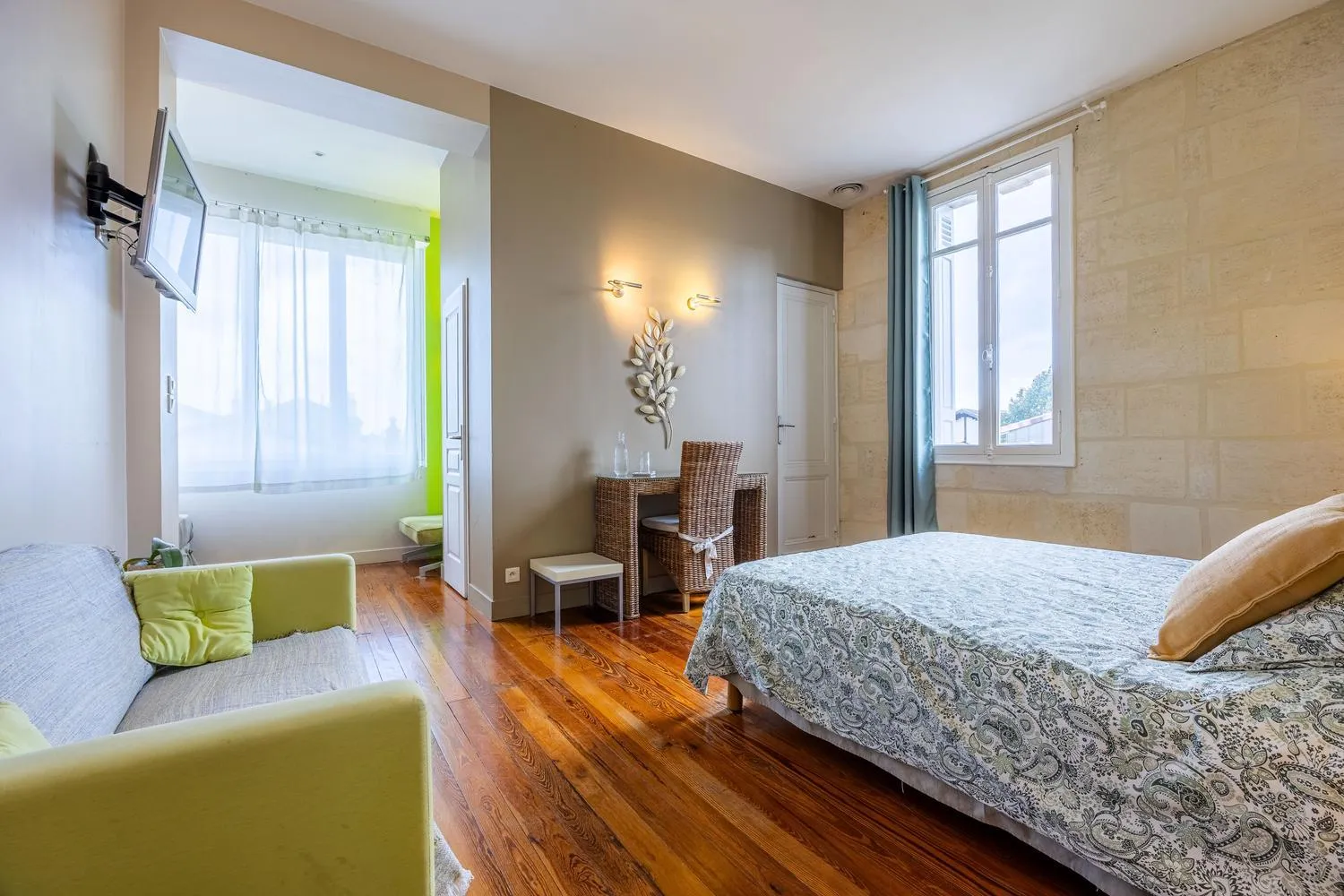 Bedroom, Bed in B&B La Halte Montaigne