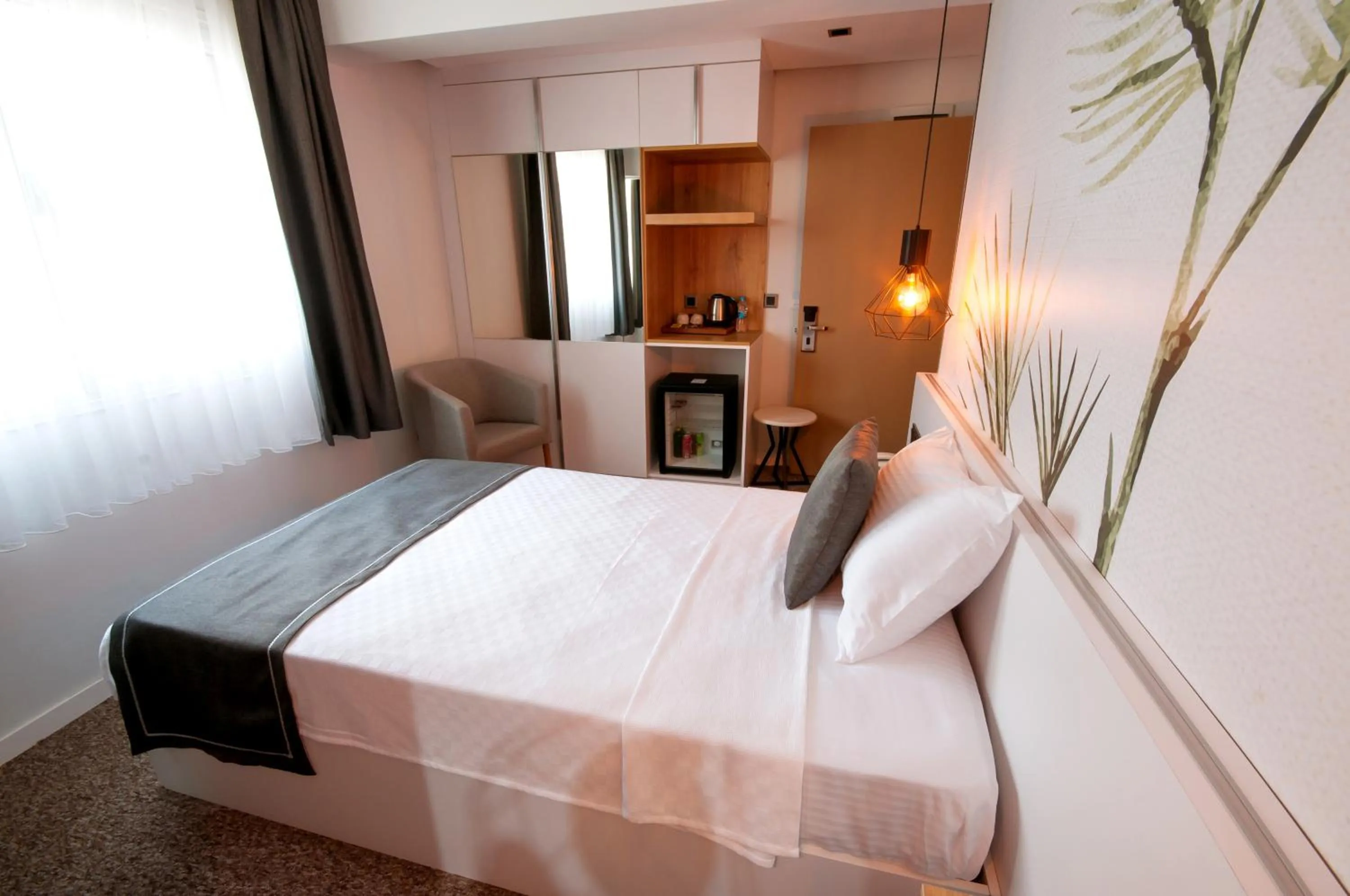 Coffee/tea facilities, Bed in Luis Otel