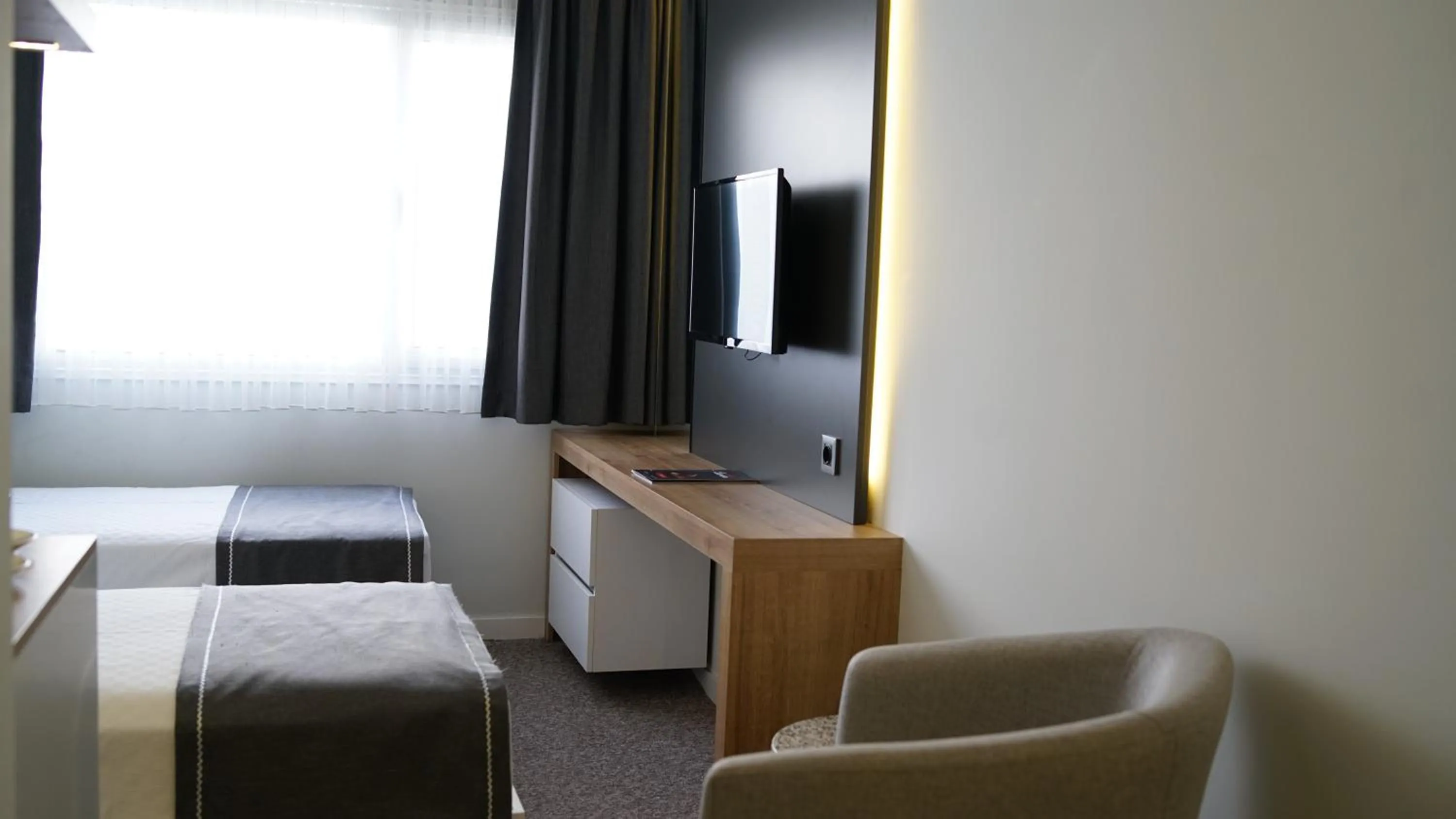 TV and multimedia in Luis Otel