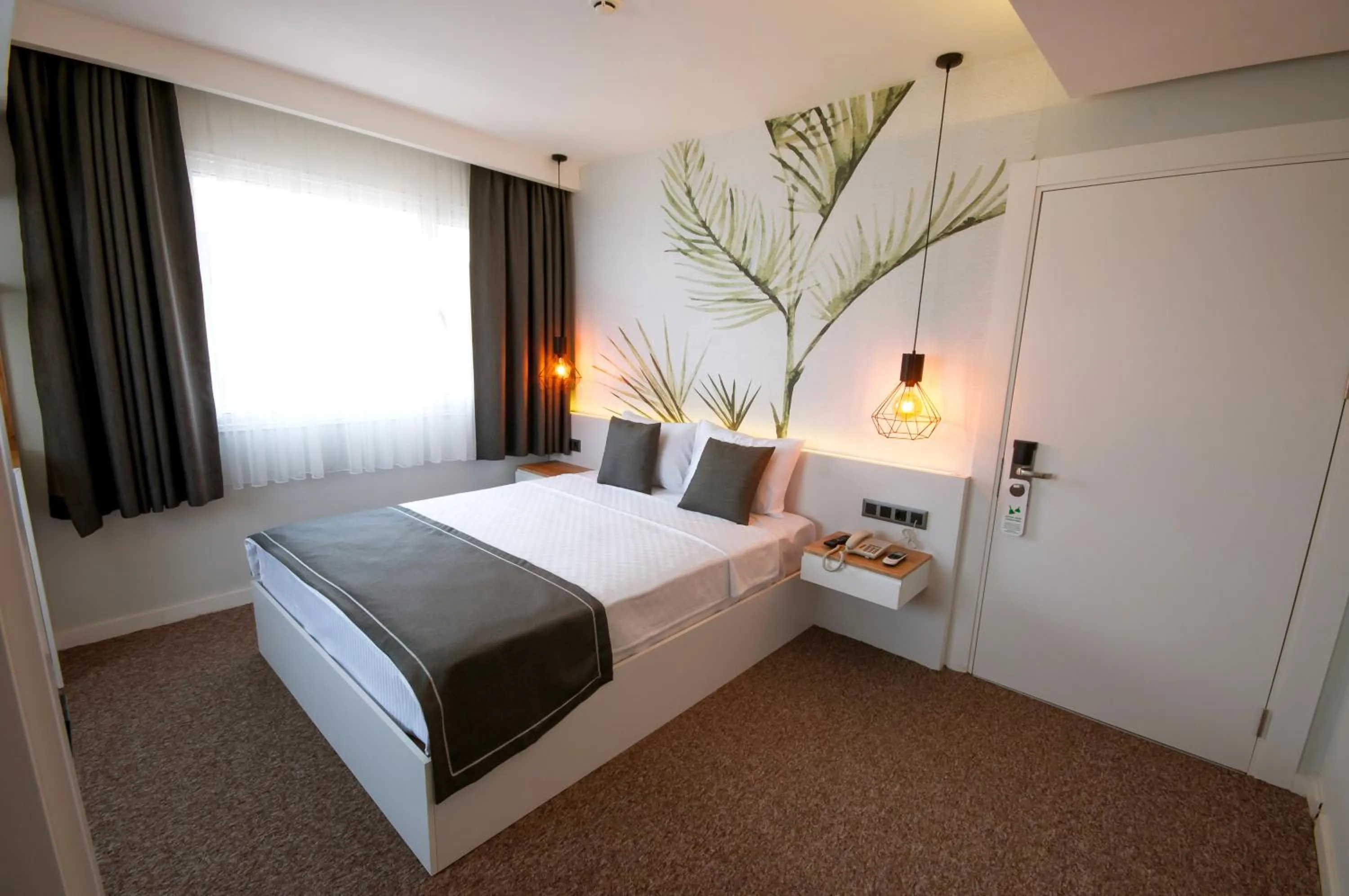 Photo of the whole room, Bed in Luis Otel