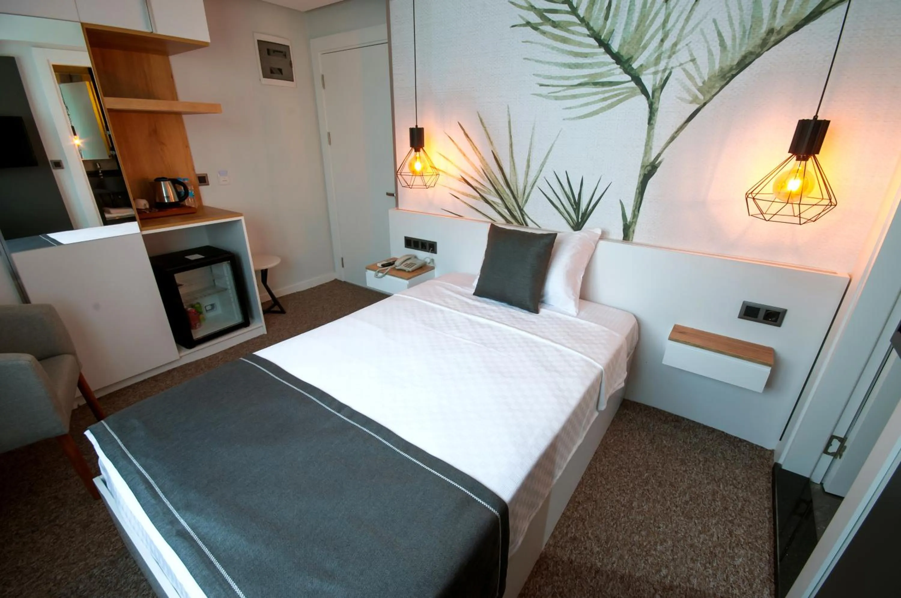 Photo of the whole room, Bed in Luis Otel