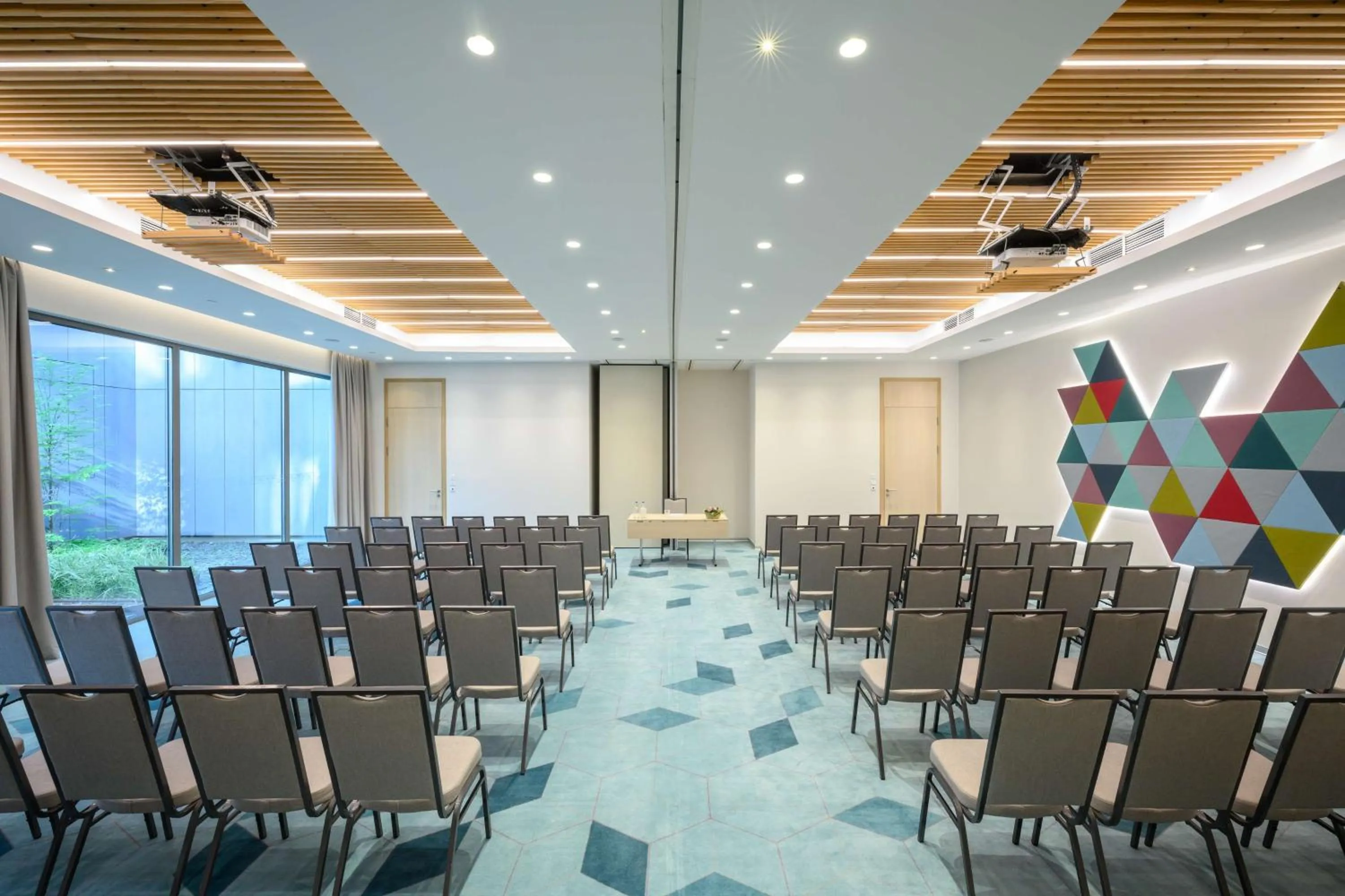 Meeting/conference room in Hilton Garden Inn Budapest City Centre