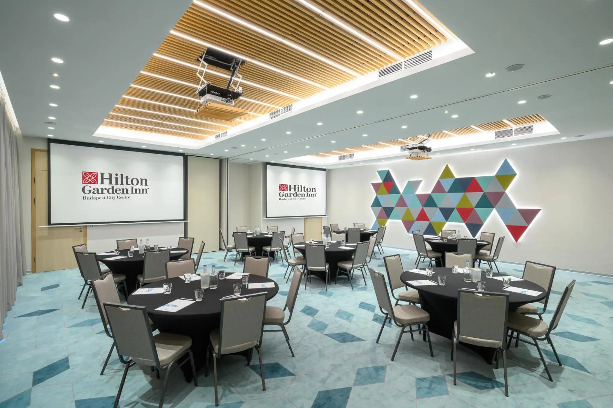 Meeting/conference room in Hilton Garden Inn Budapest City Centre