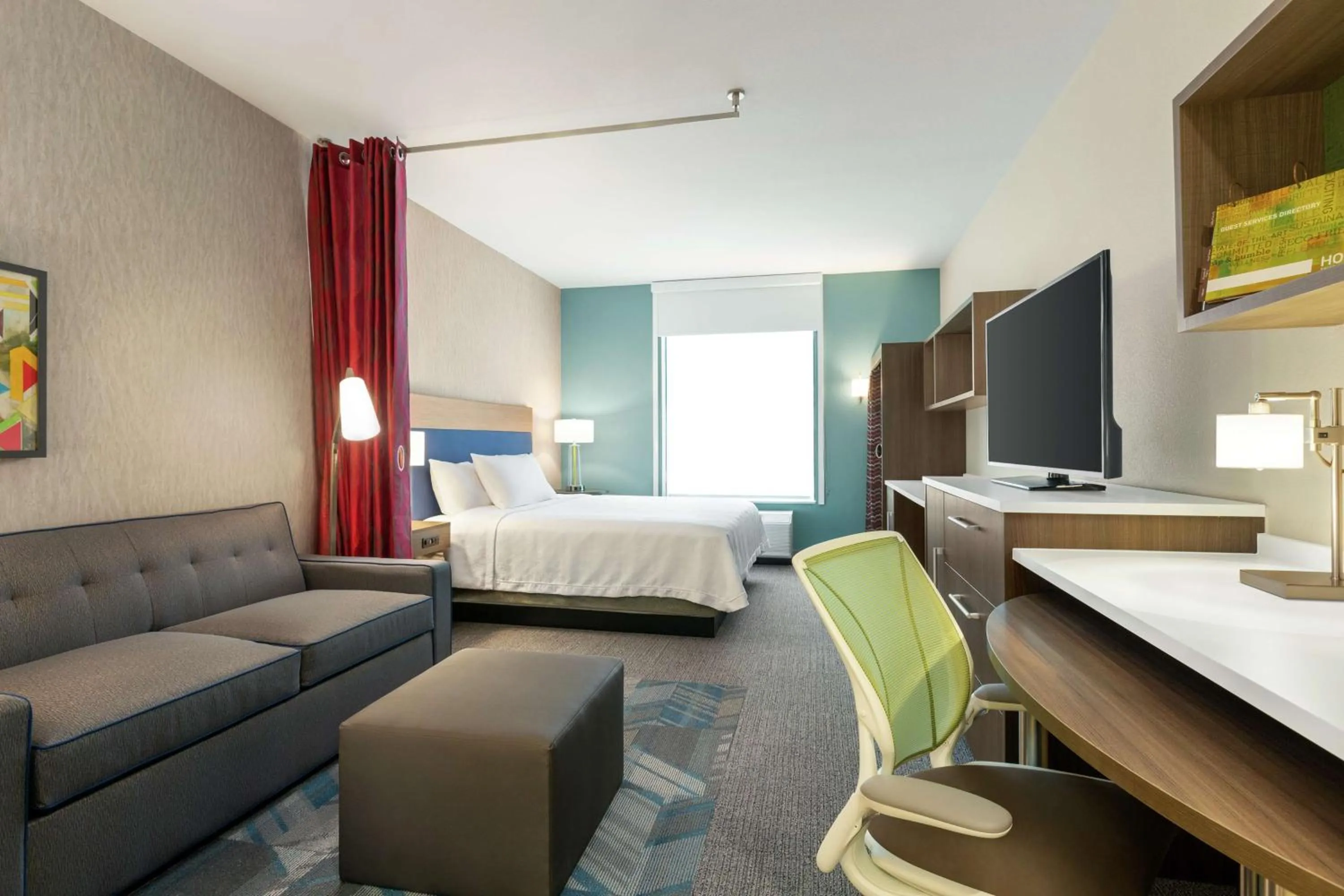 Bedroom, Bed in Home2 Suites By Hilton Houston-Pearland, Tx