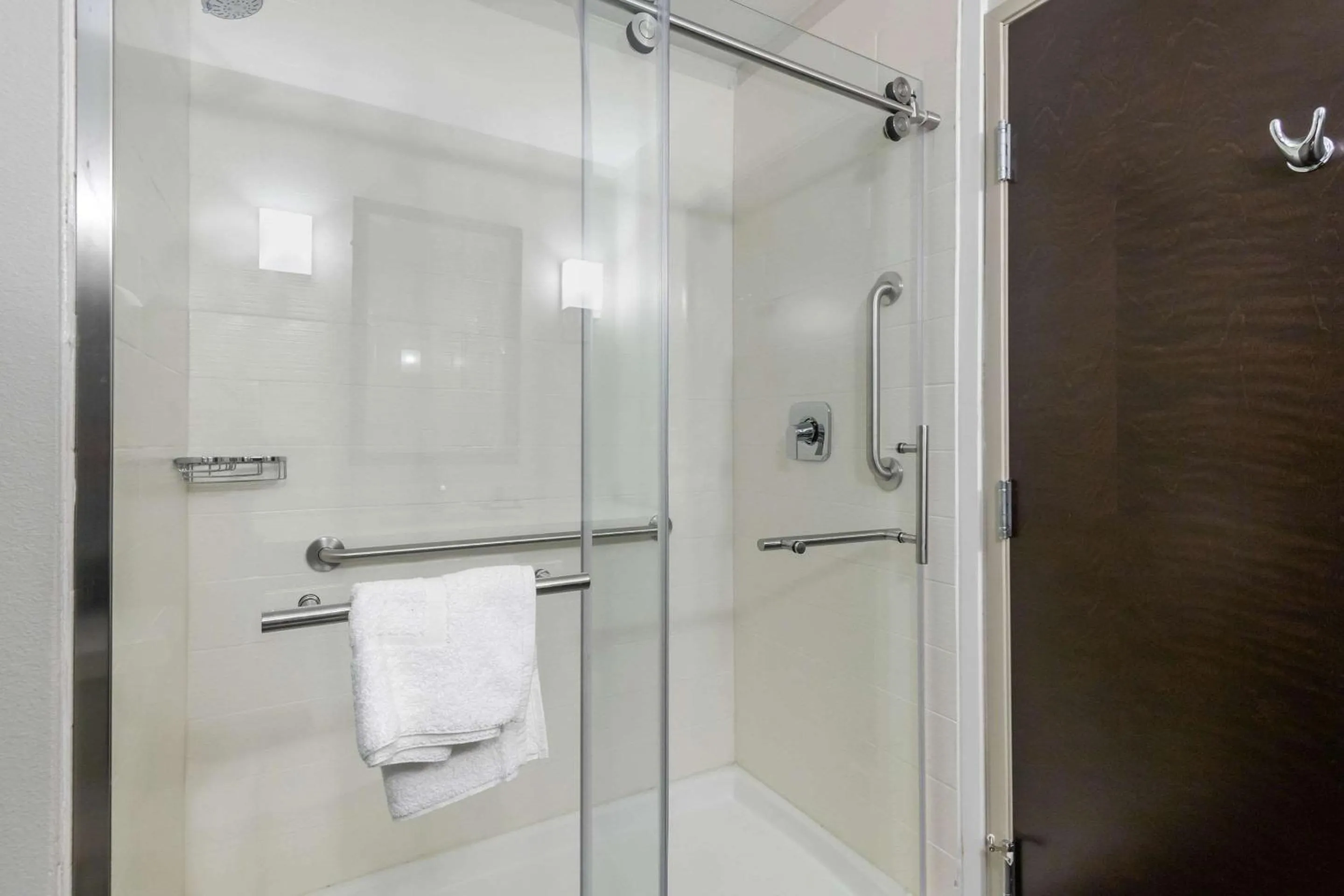 Bathroom in Sleep Inn & Suites Bricktown - near Medical Center